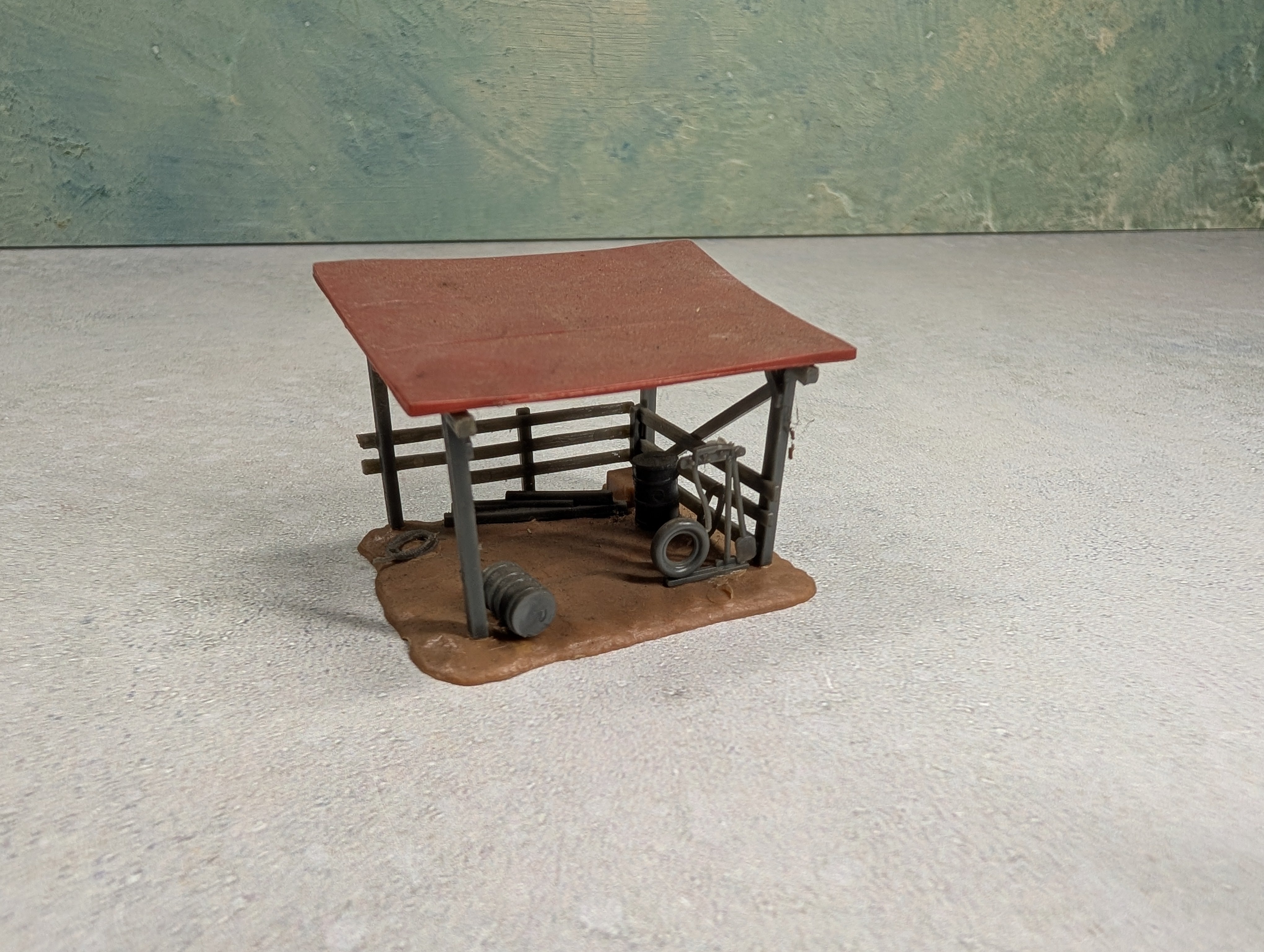 USED HO Scale Little Farm Animal Stable