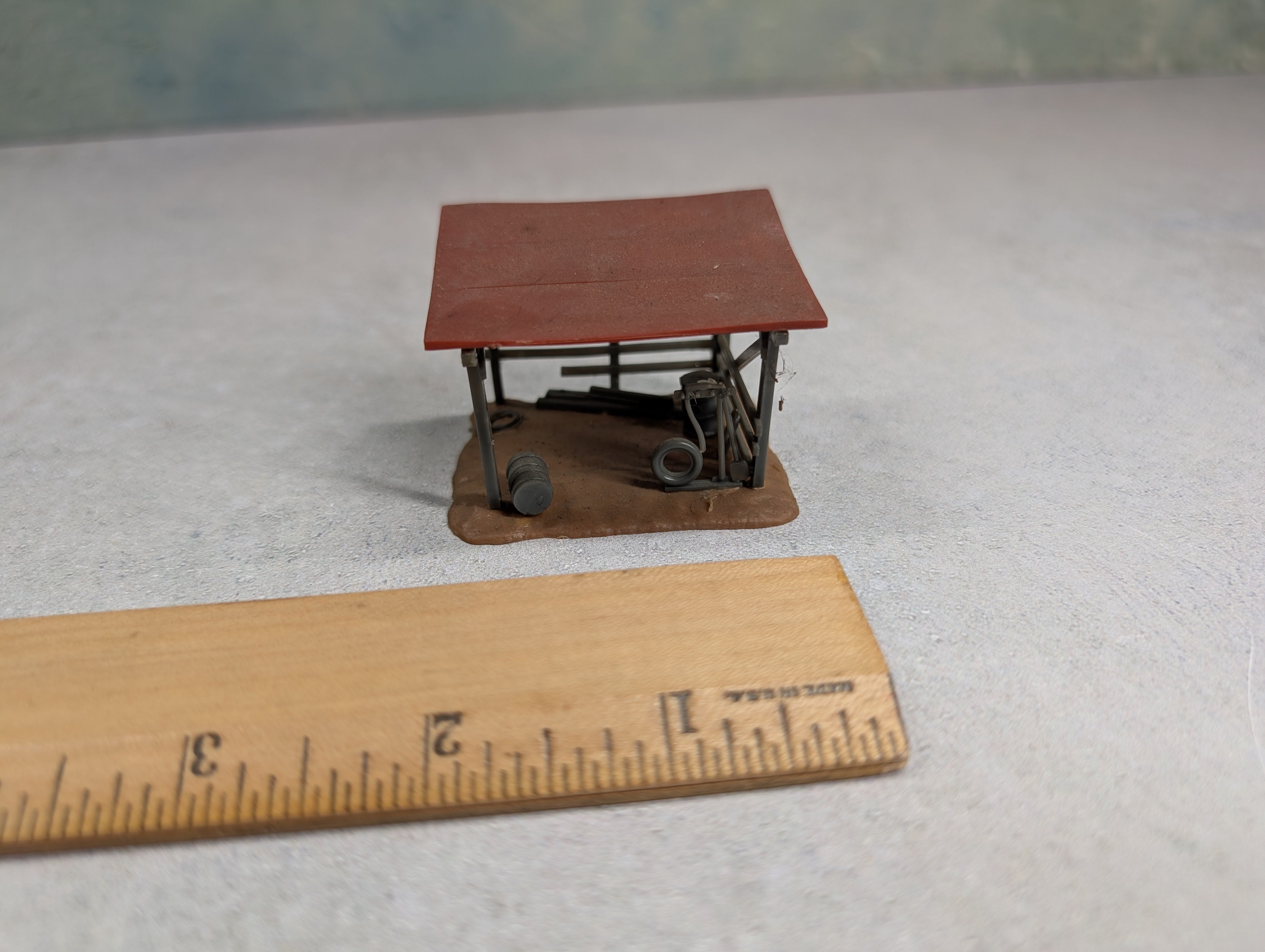 USED HO Scale Little Farm Animal Stable