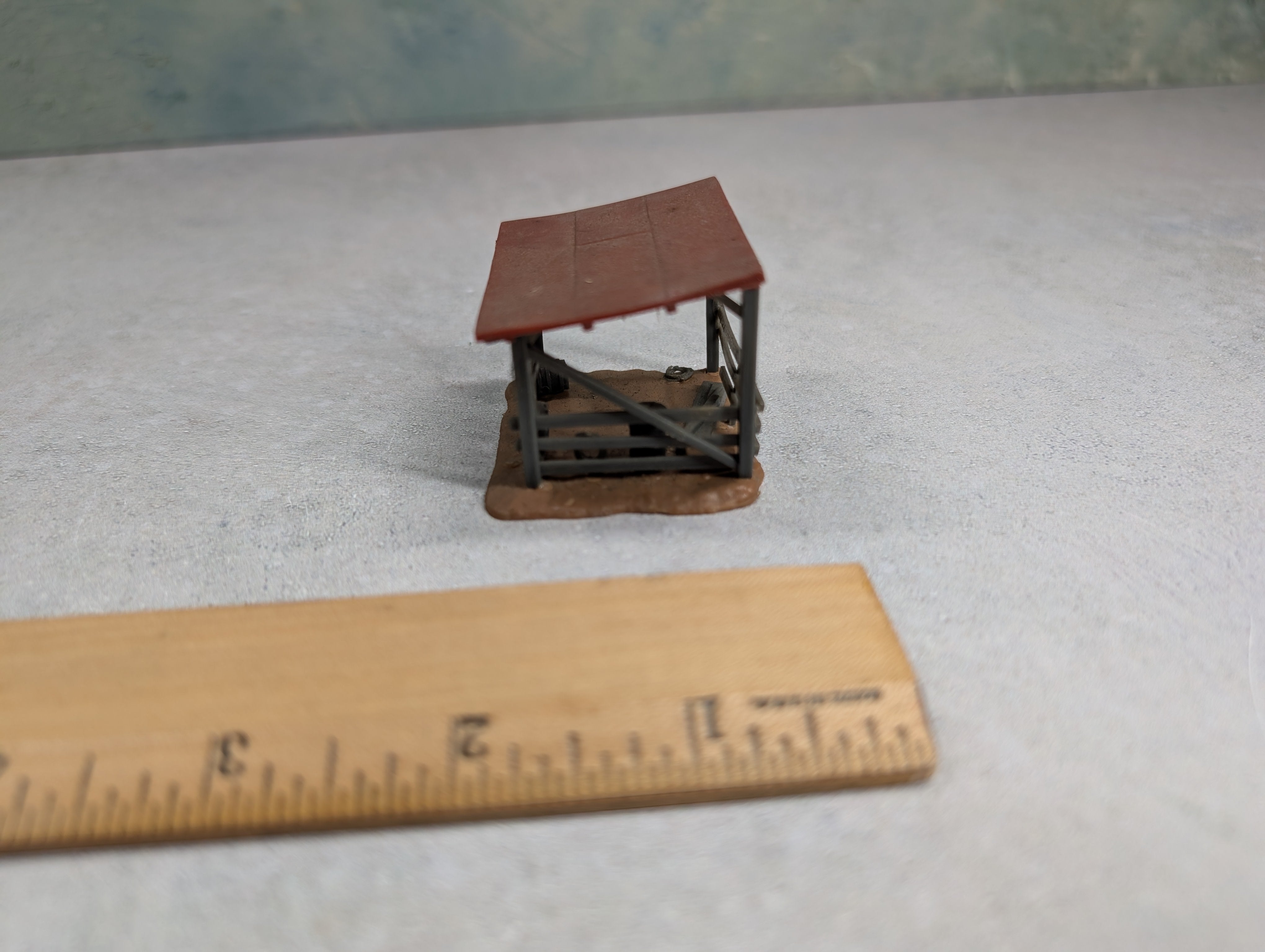 USED HO Scale Little Farm Animal Stable