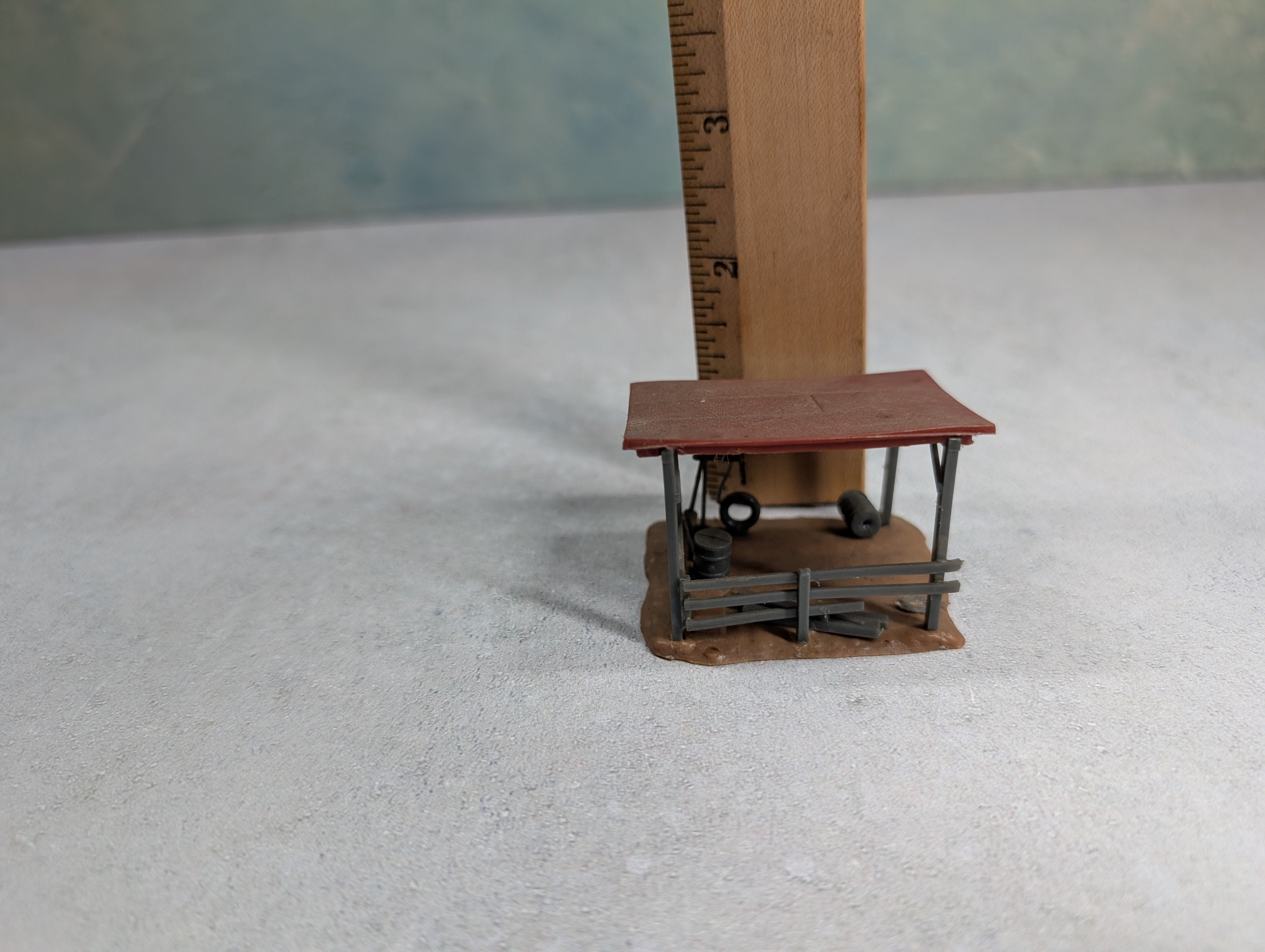 USED HO Scale Little Farm Animal Stable