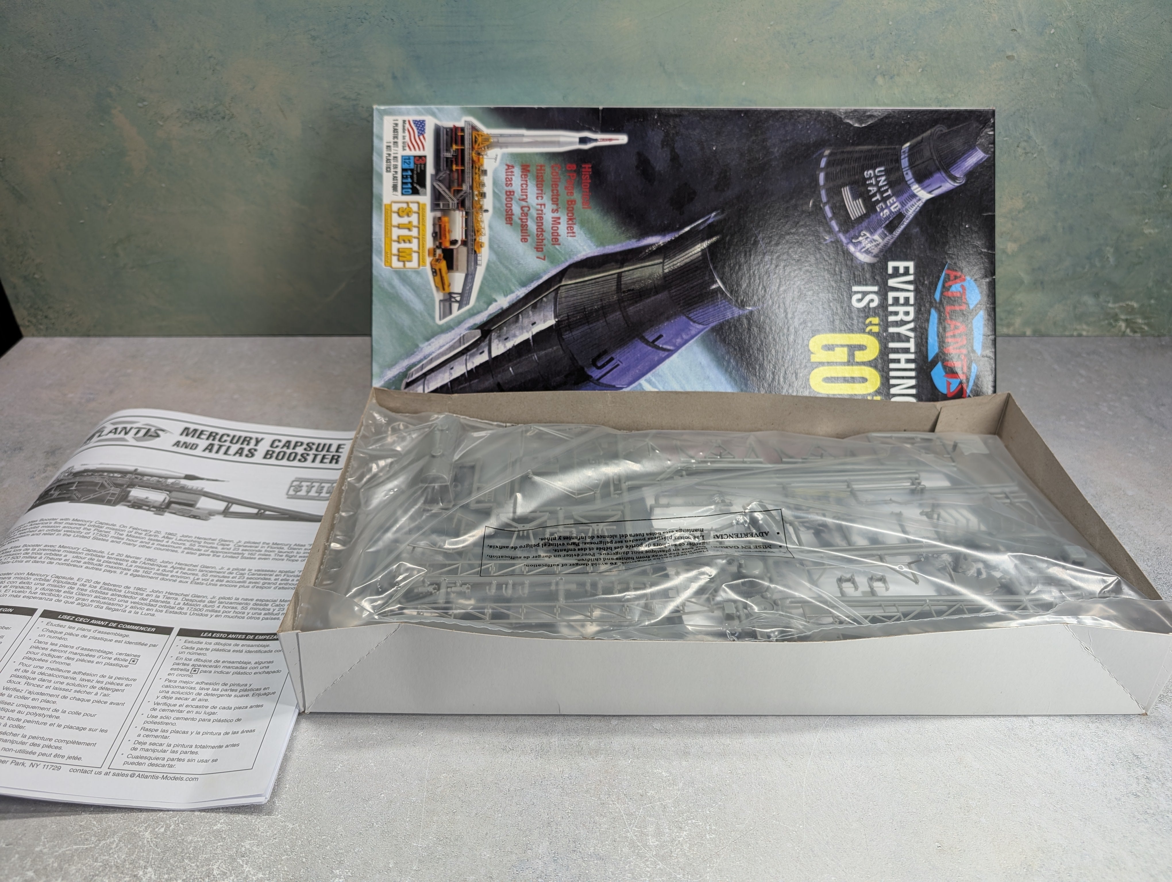 Atlantis H1833 1:110 Mercury Capsule and Atlas Booster - Skill Level 3 KIT