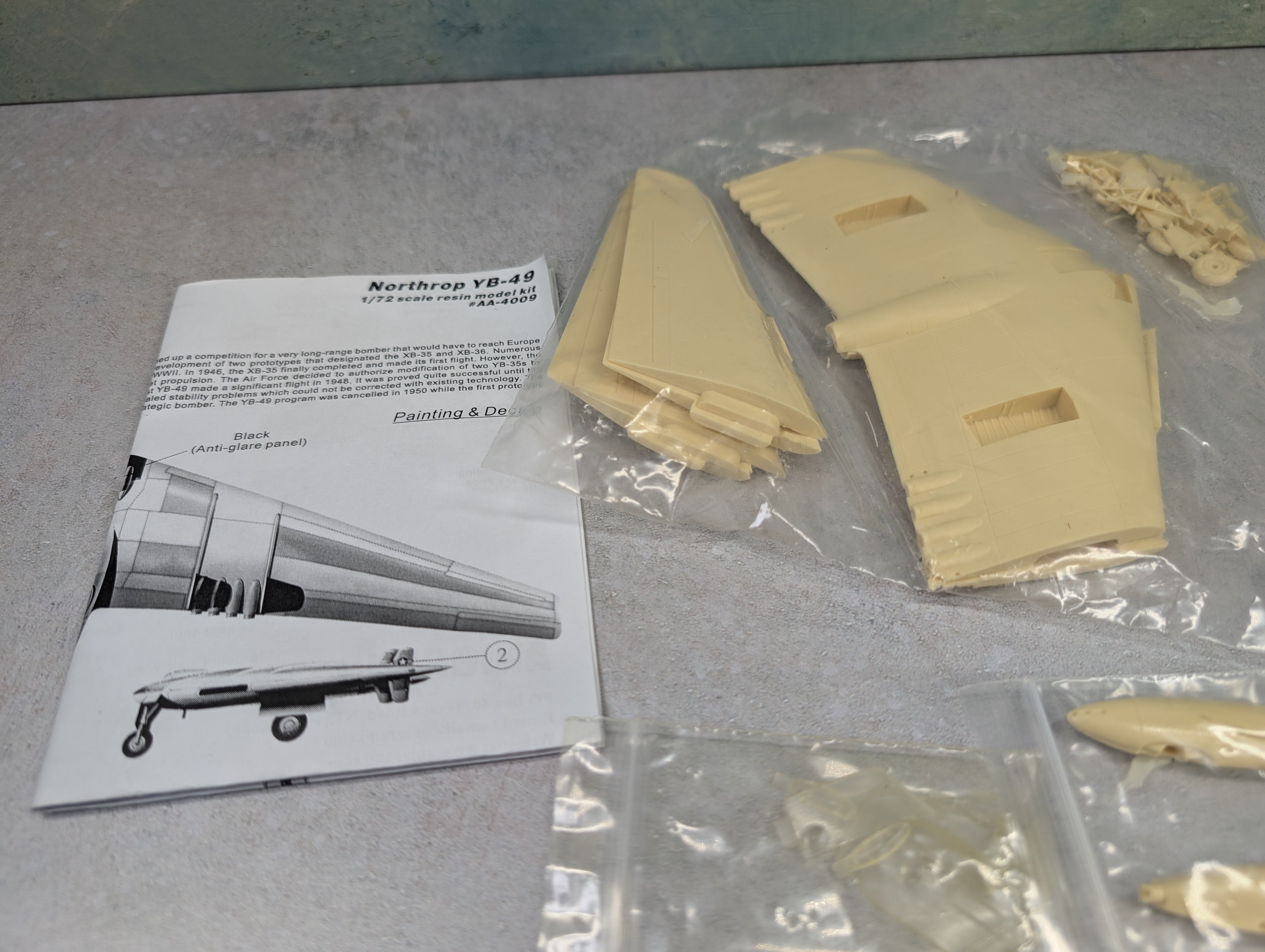 Anigrand Craftswork AA-4009 1:144 Resin Northrop YB-49 Flying Wing KIT