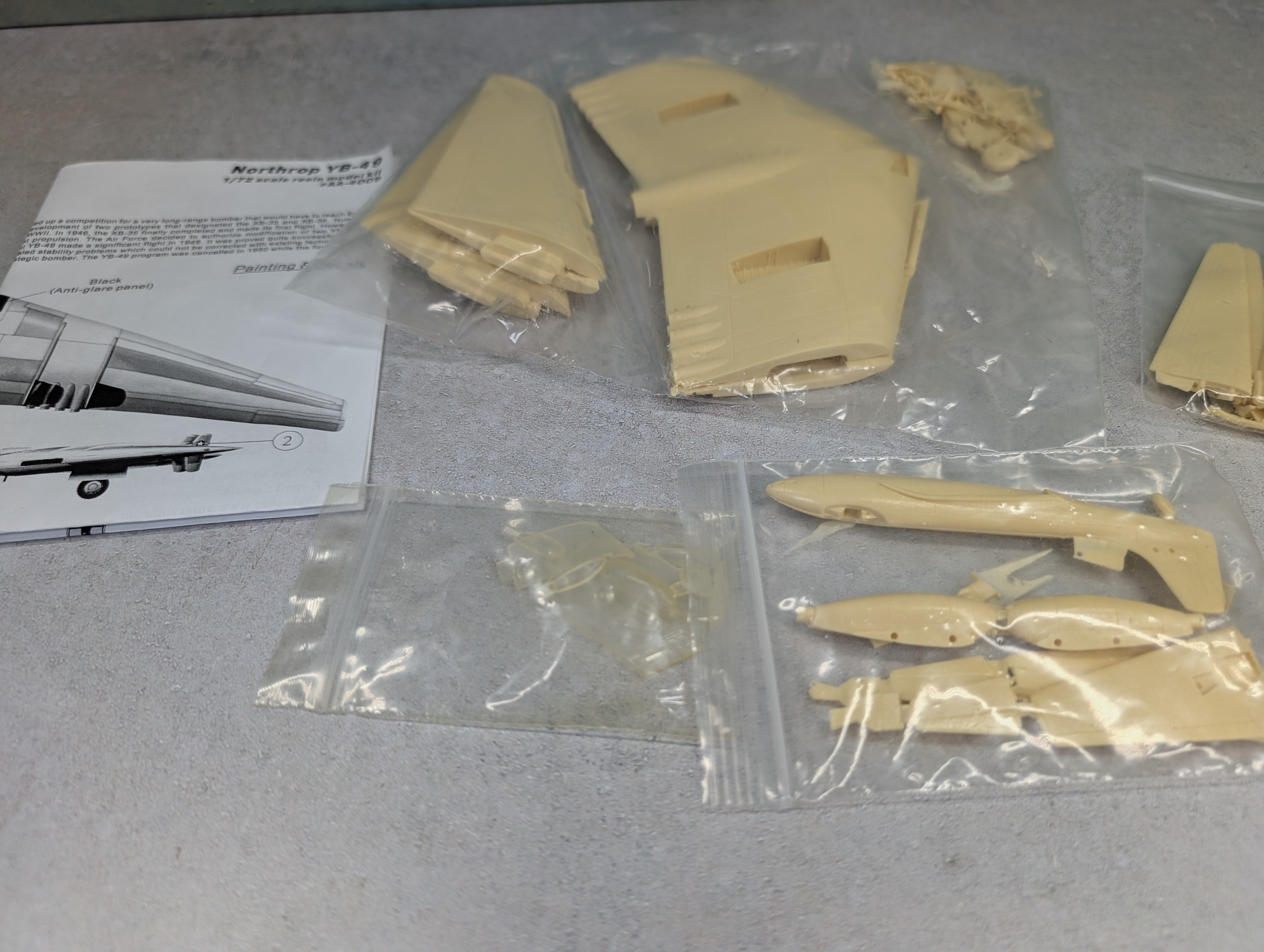 Anigrand Craftswork AA-4009 1:144 Resin Northrop YB-49 Flying Wing KIT