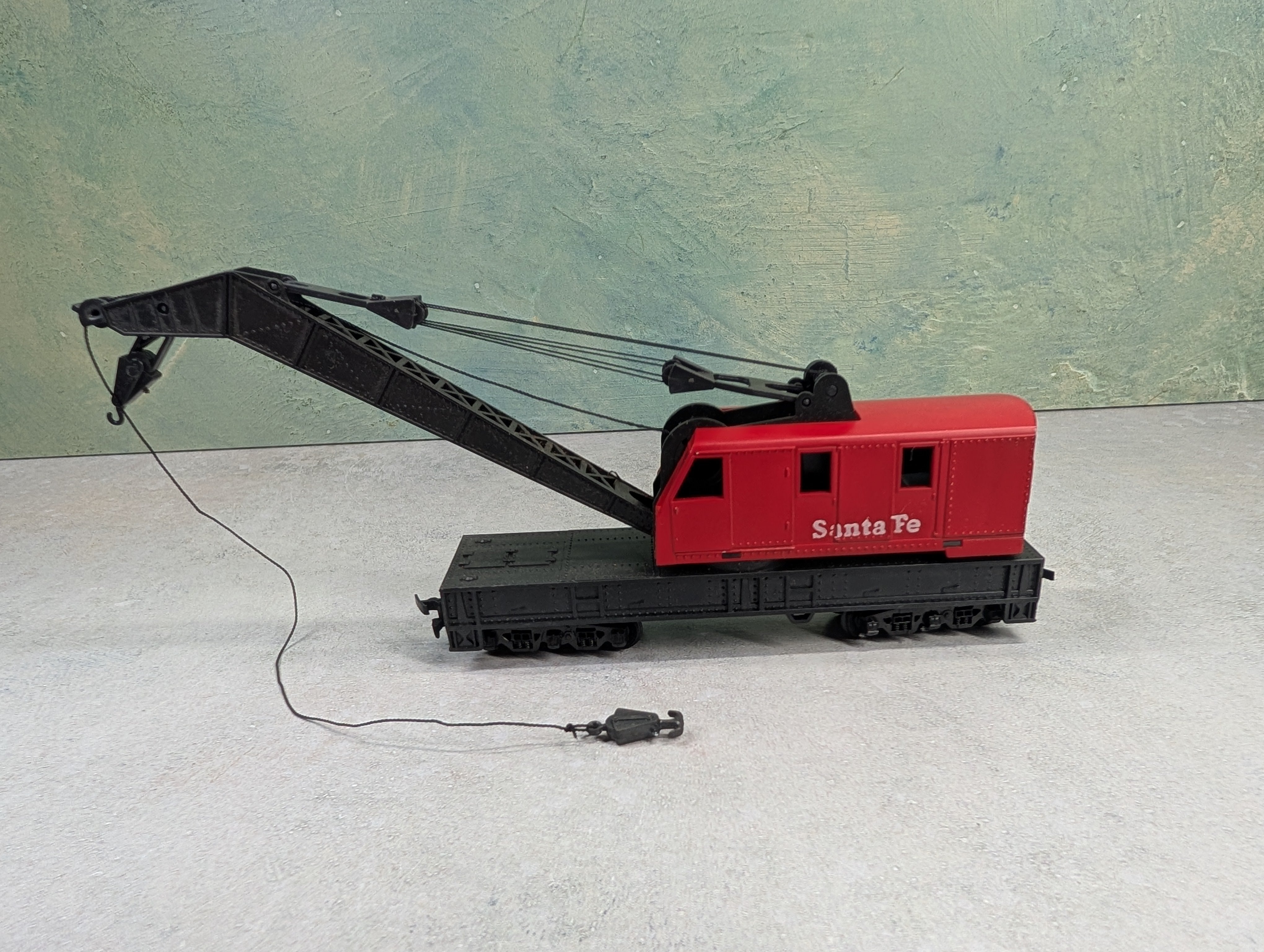 USED Tyco HO Scale Crane Car Santa Fe ATSF