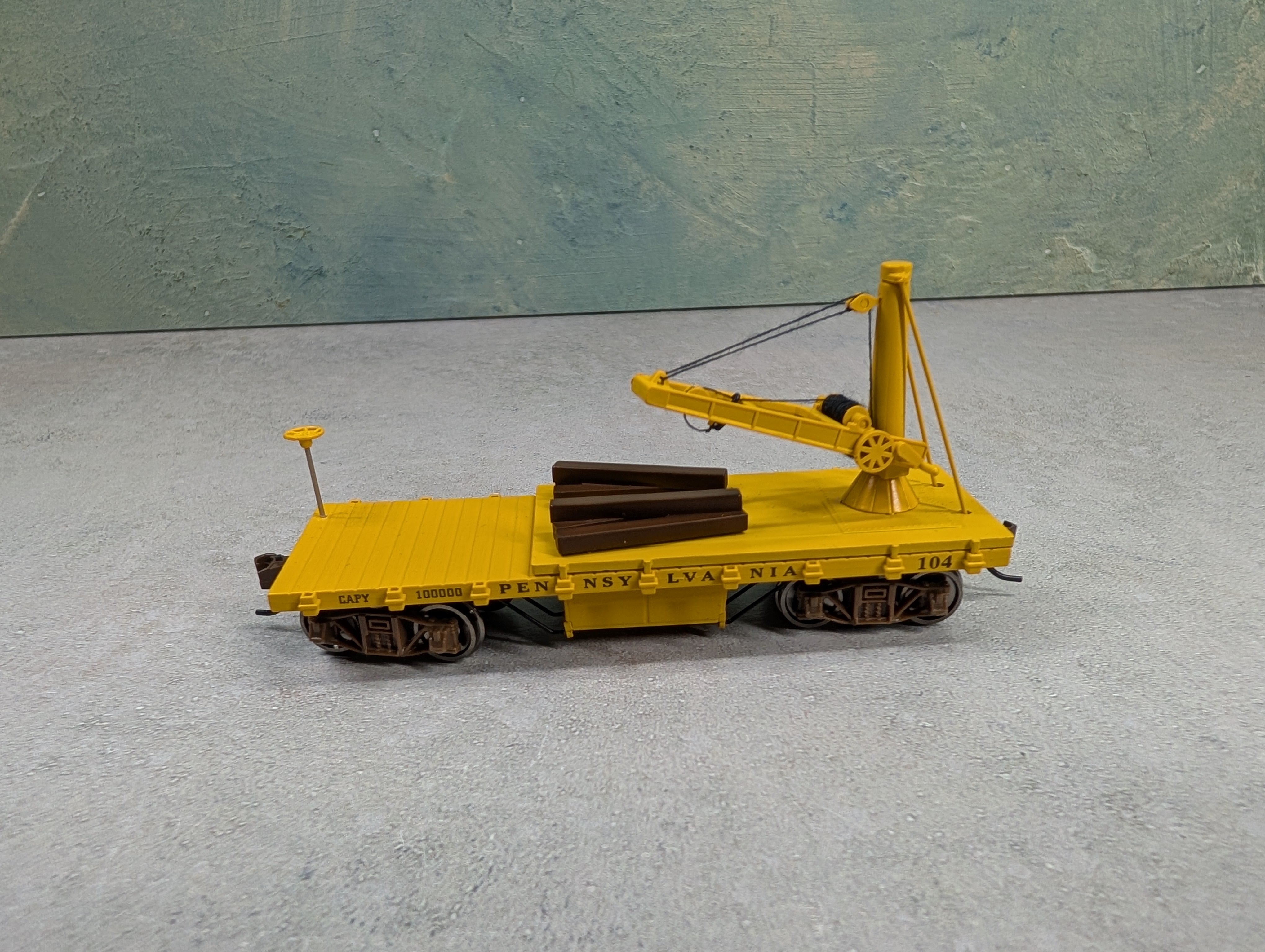 USED Bachmann HO Scale Old Time Derrick Car Pennsylvania #104
