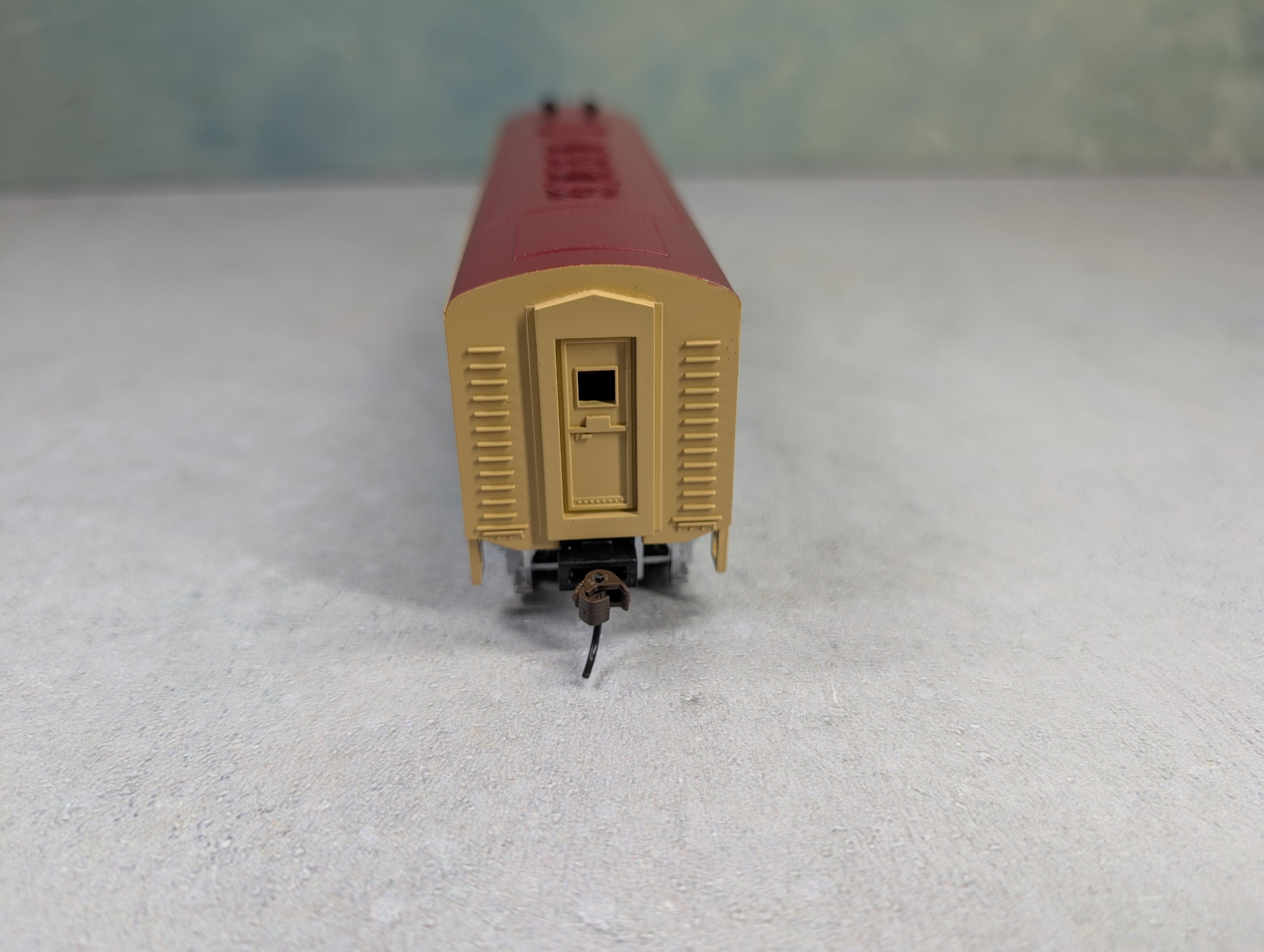 USED Hawthorne Village HO Scale Bachmann Diesel Locomotive Indian Motorcycle Runs Great DC