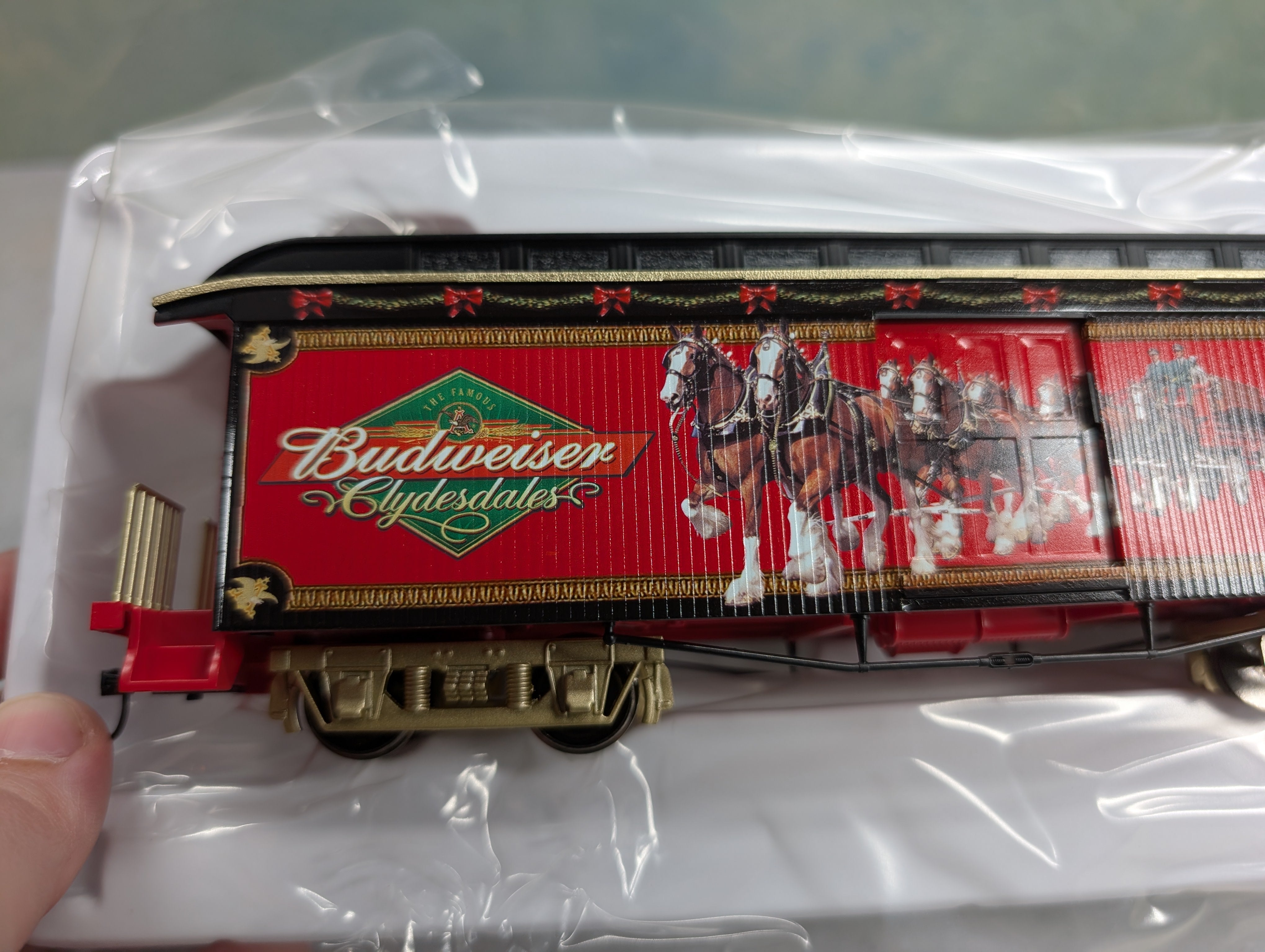 USED Hawthorne Village On30 Scale Narrow Gauge Baggage Passenger Car Budweiser