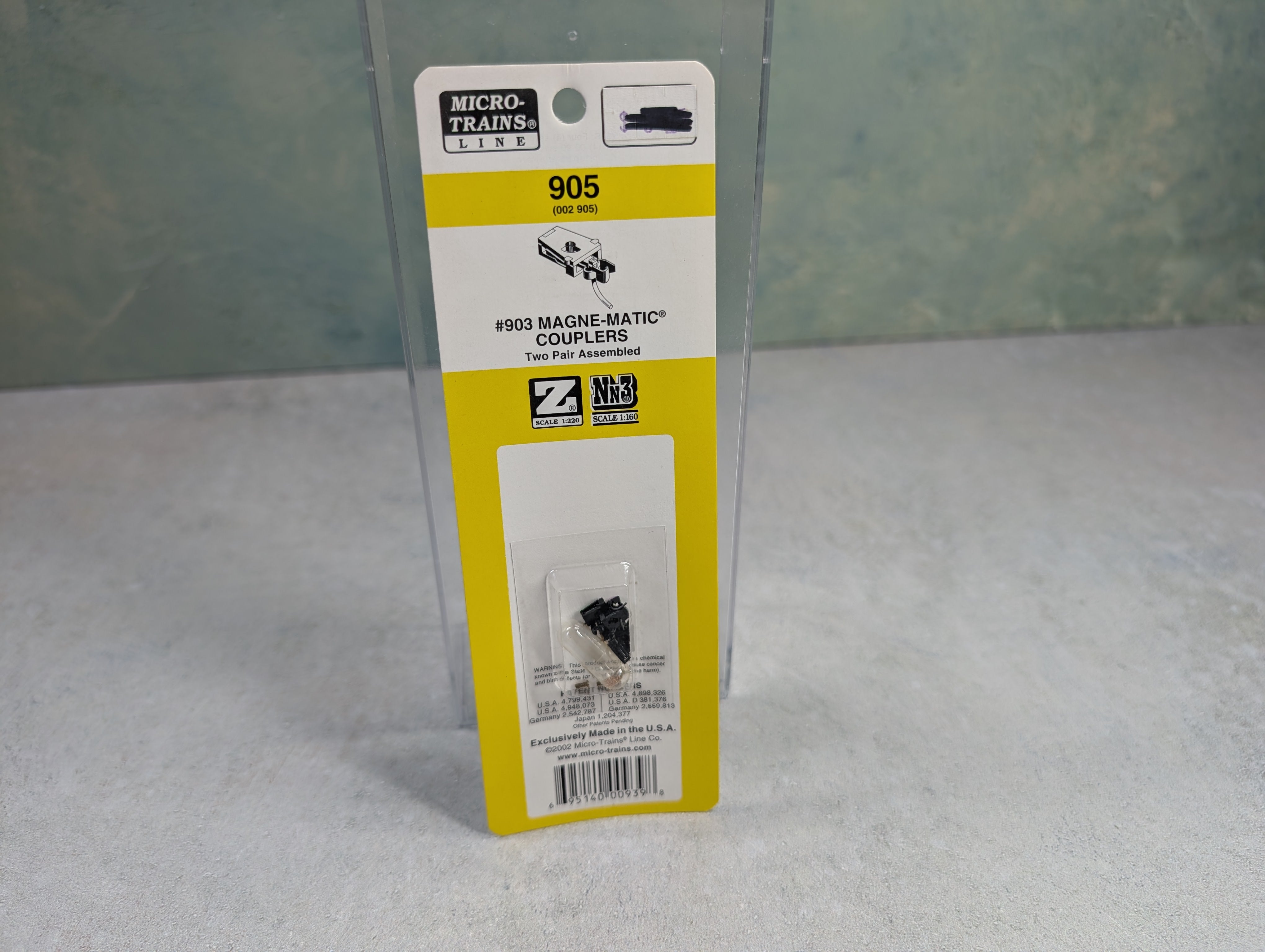 USED Micro-Trains 905 Z Scale #903 Magne-Matic Couplers (Two Pair, Assembled) 002905, Body Mount