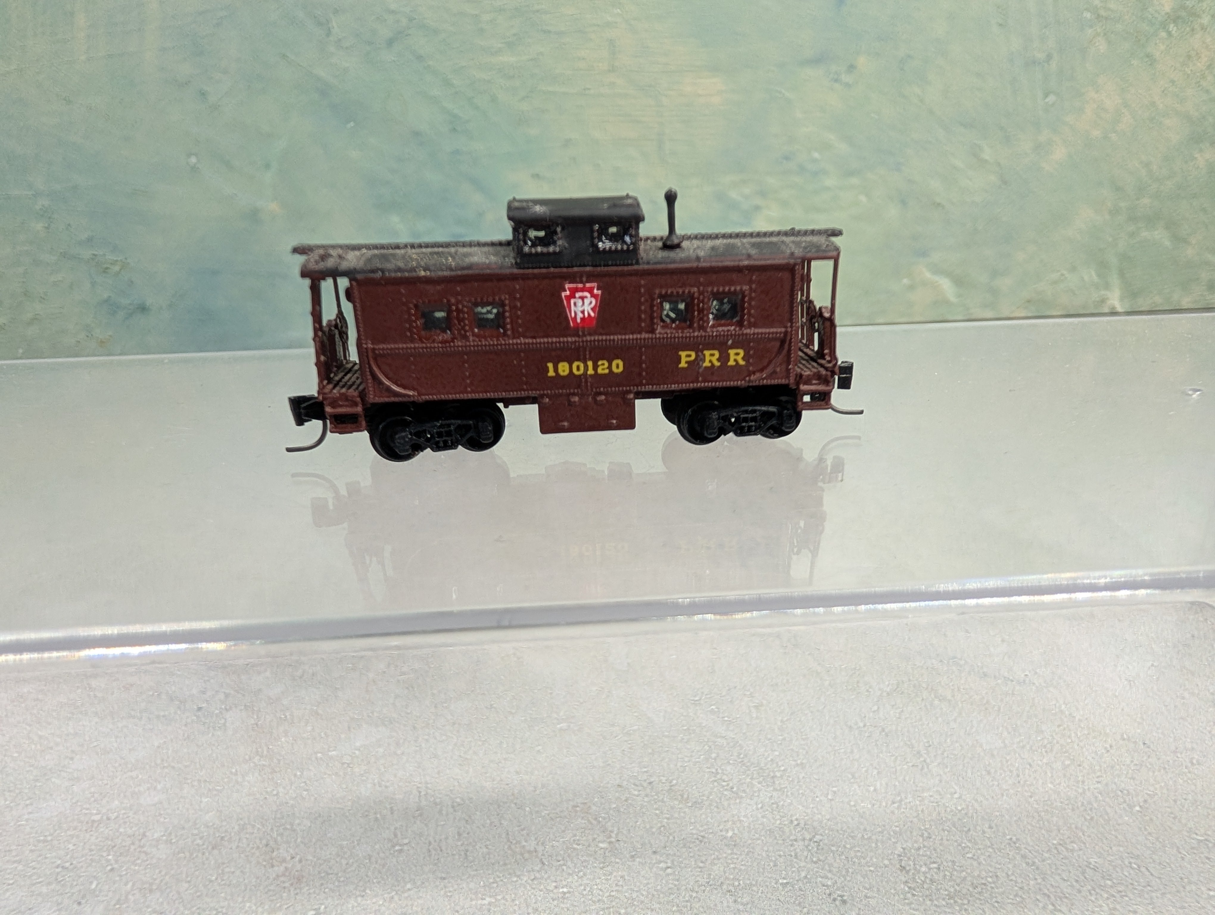 USED Micro-Trains Z Scale Caboose Pennsylvania PRR #180120 Decal