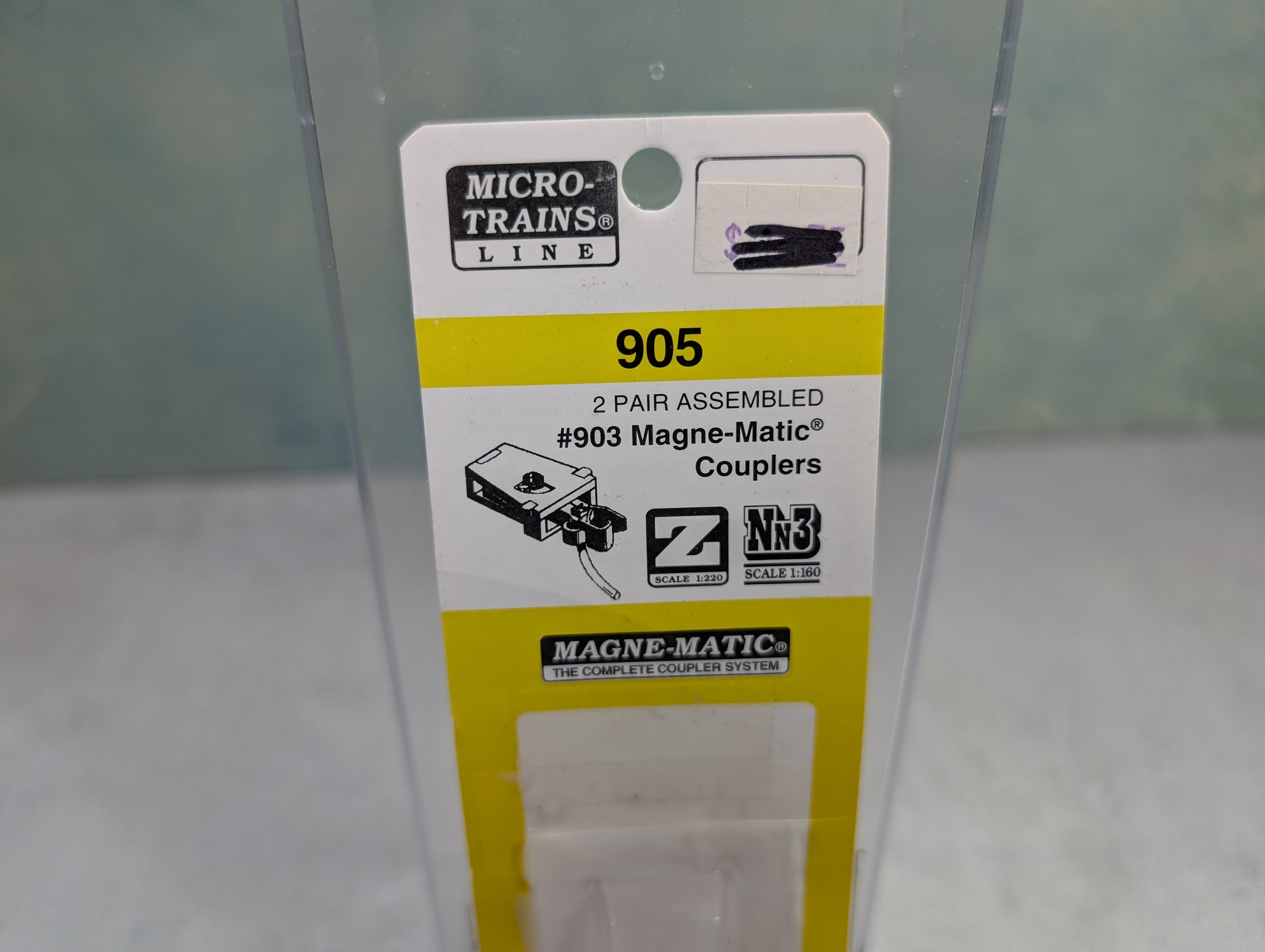 USED Micro-Trains 905 Z Scale #903 Magne-Matic Couplers 002905, Body Mount (Opened Pack)