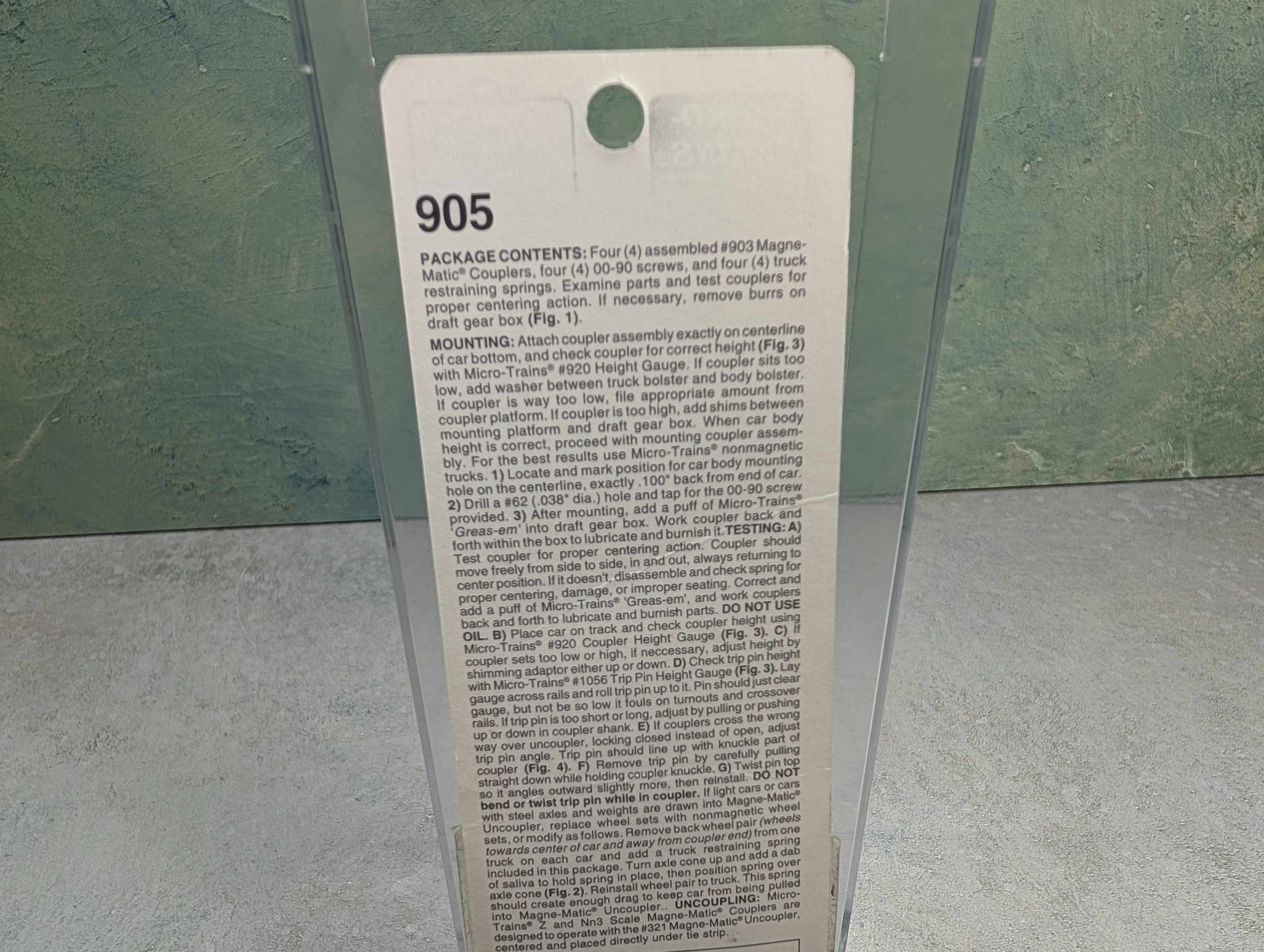 USED Micro-Trains 905 Z Scale #903 Magne-Matic Couplers 002905, Body Mount (Opened Pack)
