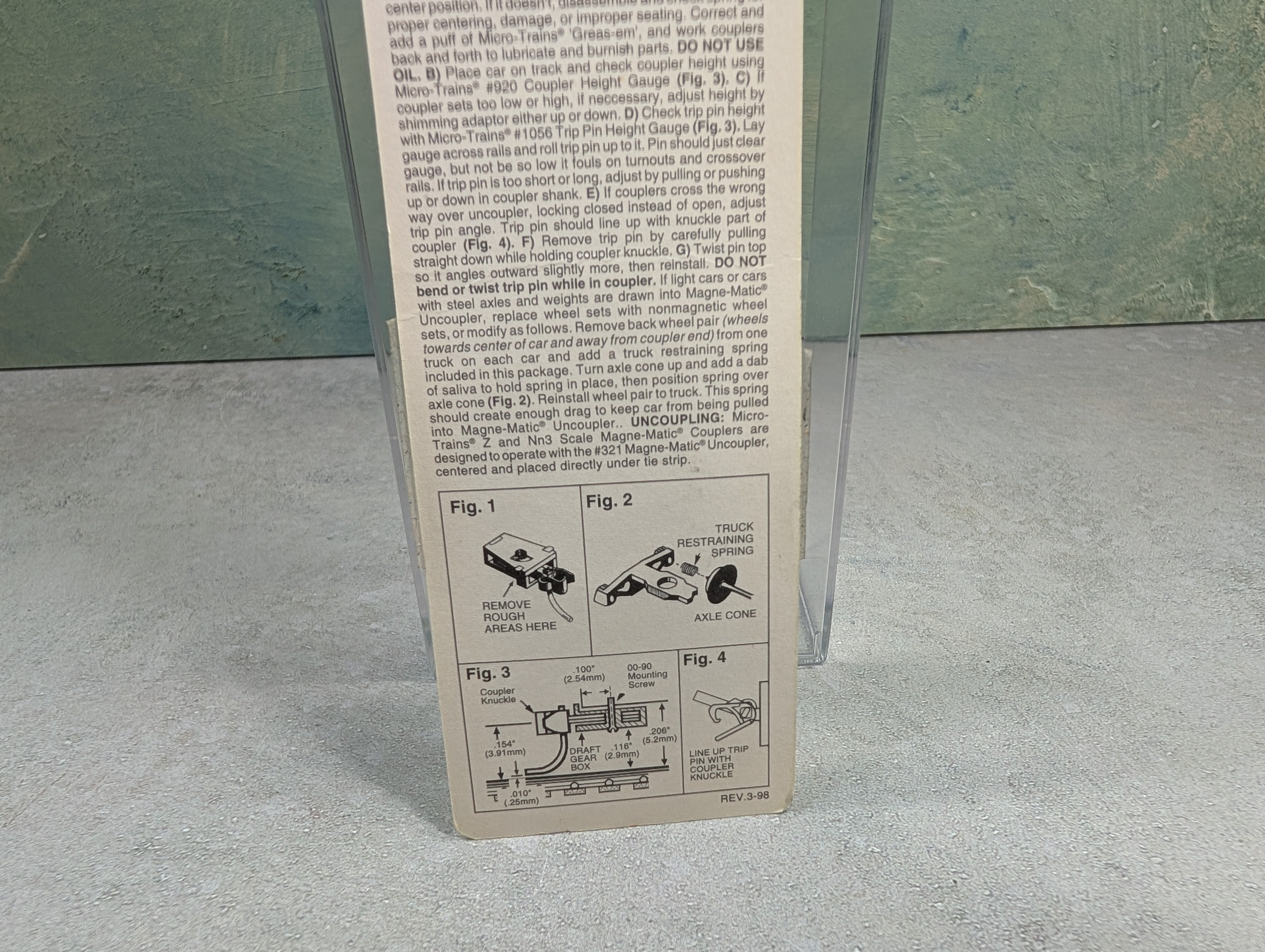 USED Micro-Trains 905 Z Scale #903 Magne-Matic Couplers 002905, Body Mount (Opened Pack)