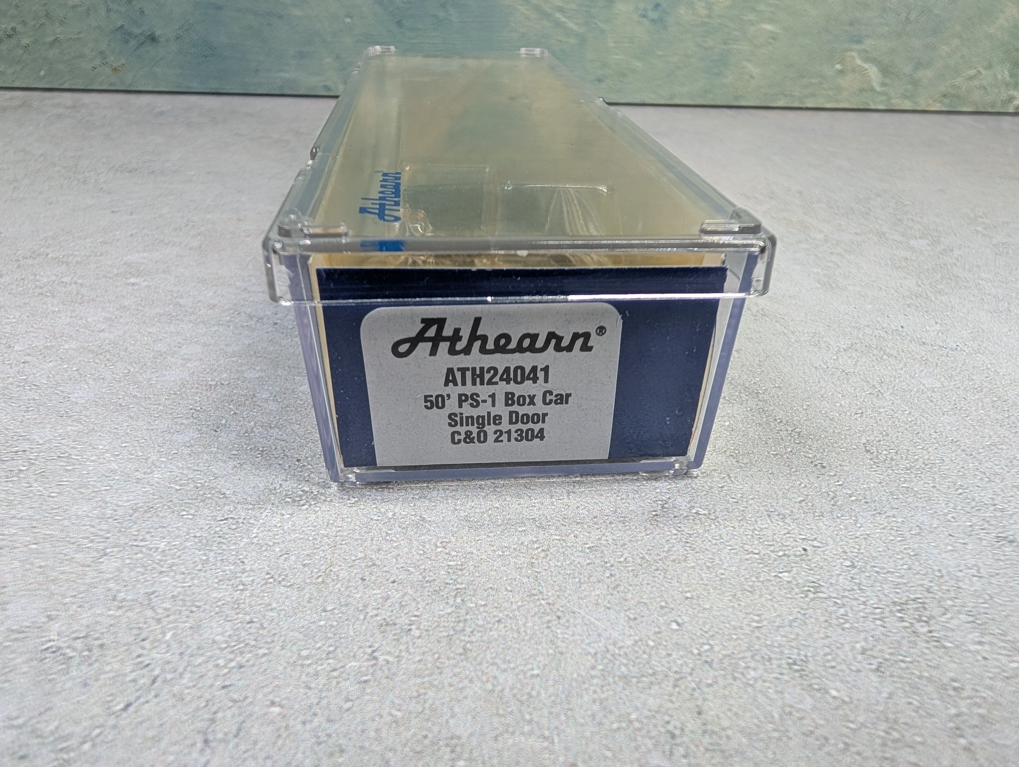 Athearn 24041 N Scale 50' PS-1 Box Car Chesapeake and Ohio C&O #21304 The Chessie Route