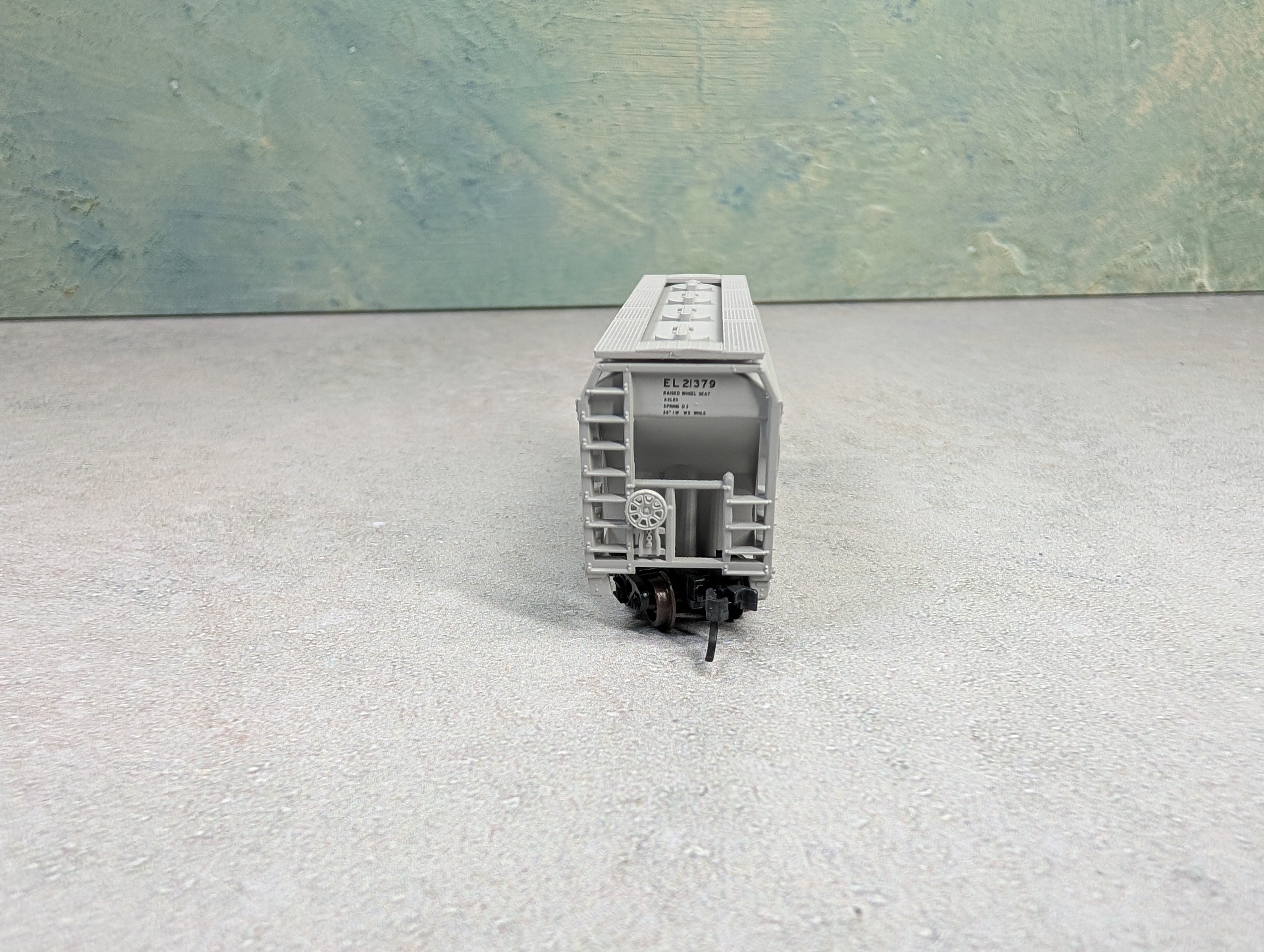 USED Atlas 50001876 N Scale 2 Bay Centerflow Hopper Erie Lackawanna EL #21379