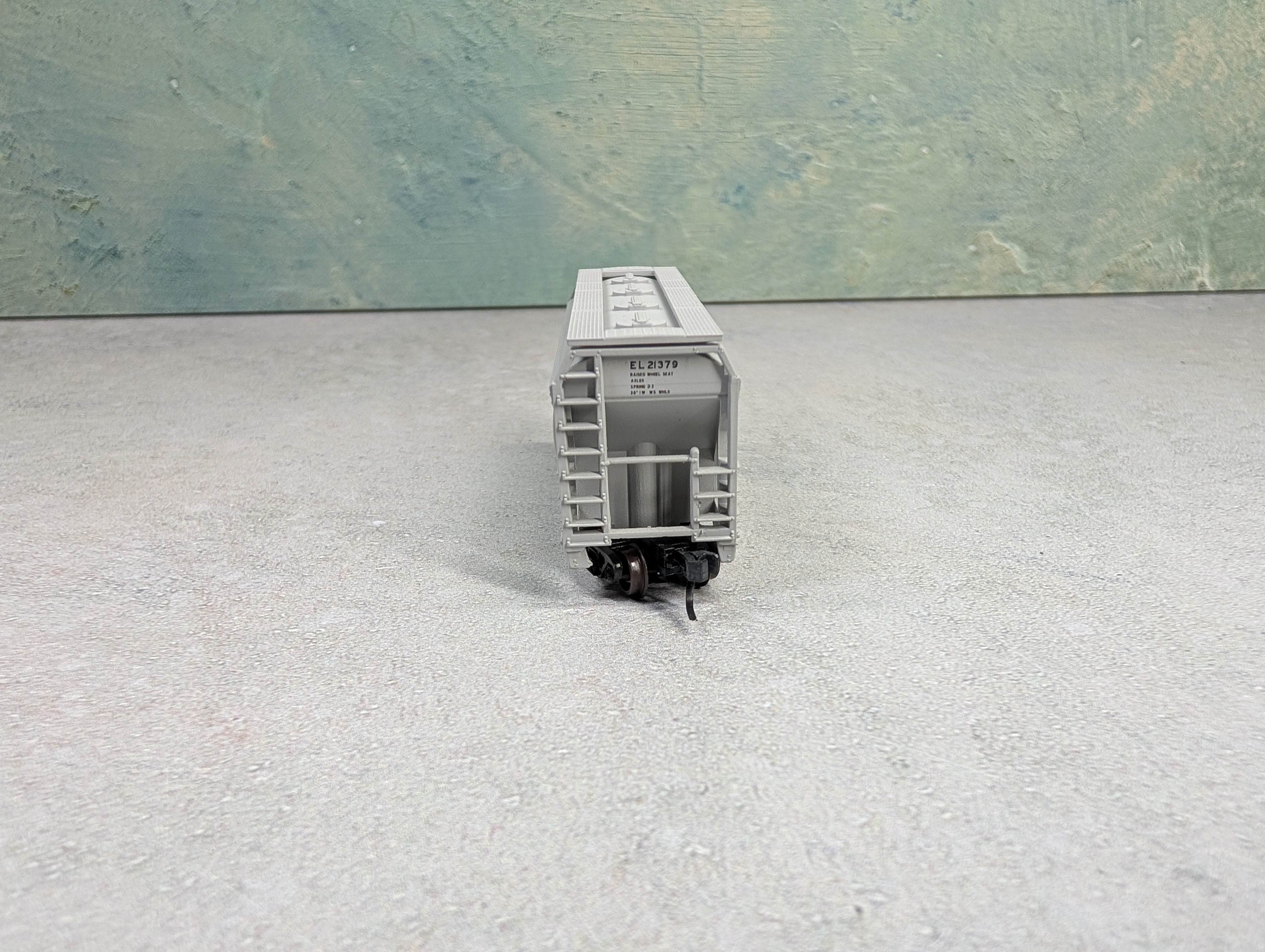 USED Atlas 50001876 N Scale 2 Bay Centerflow Hopper Erie Lackawanna EL #21379