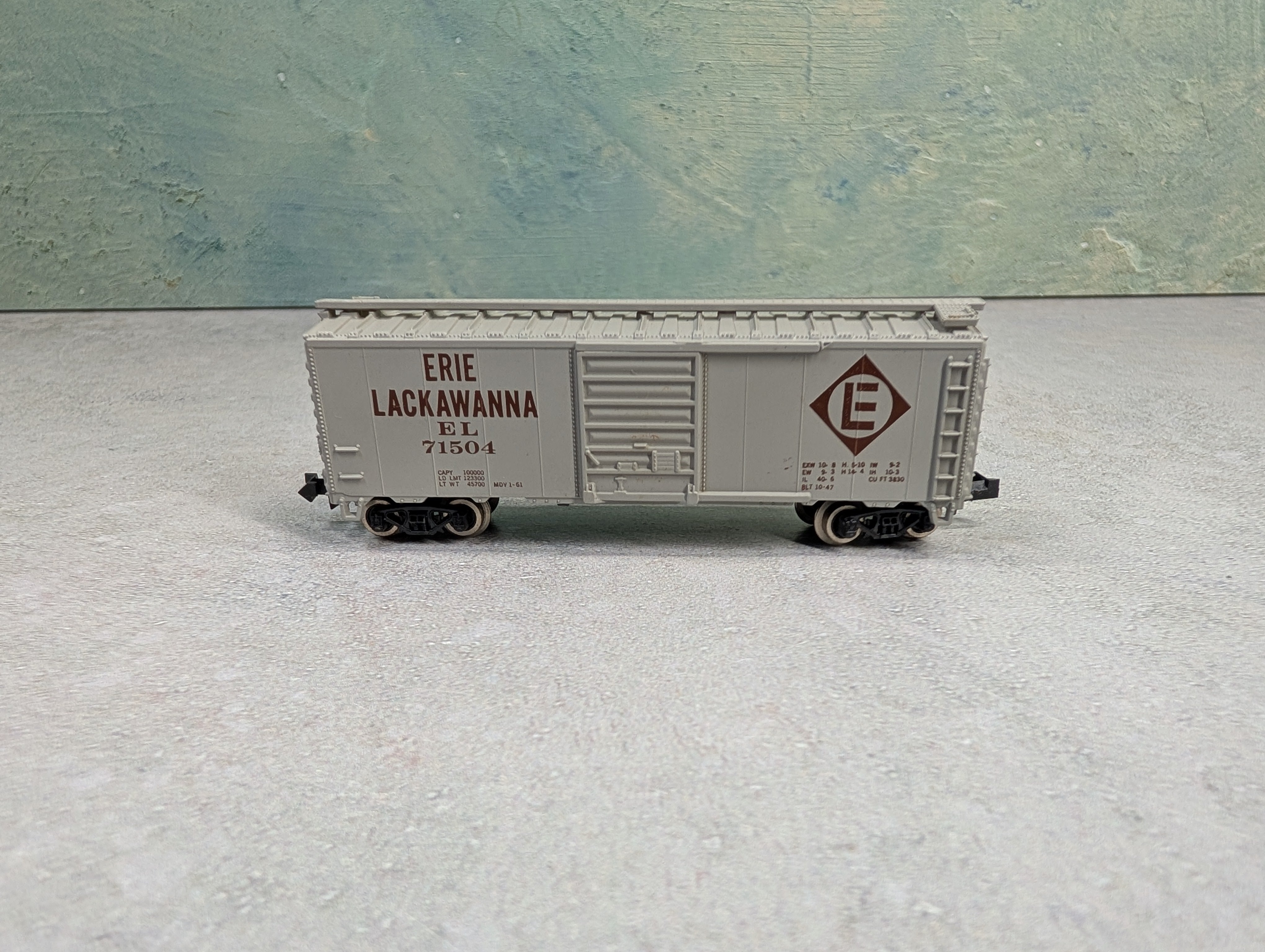 USED Atlas N Scale Box Car Erie Lackawanna EL #71504