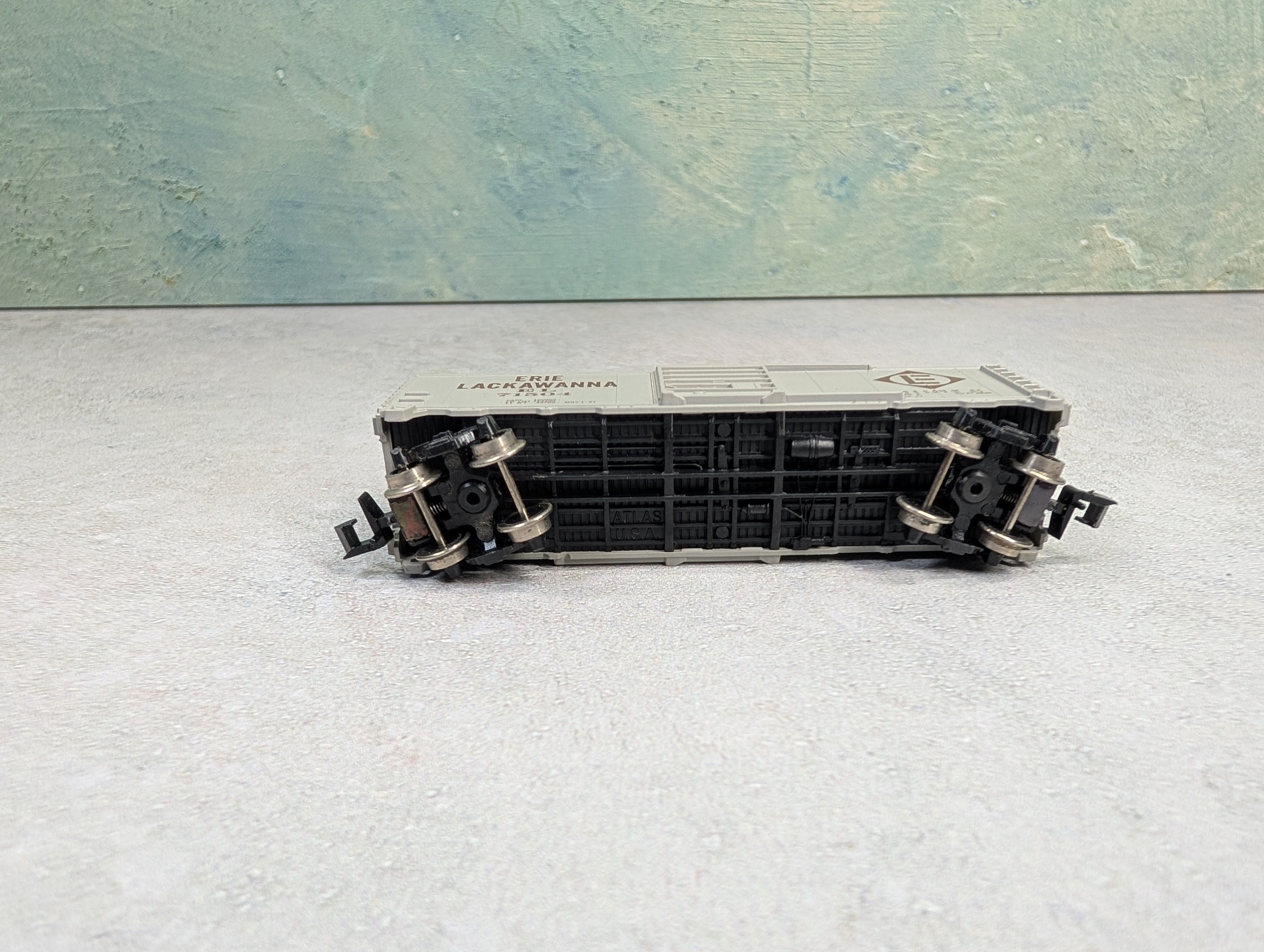 USED Atlas N Scale Box Car Erie Lackawanna EL #71504