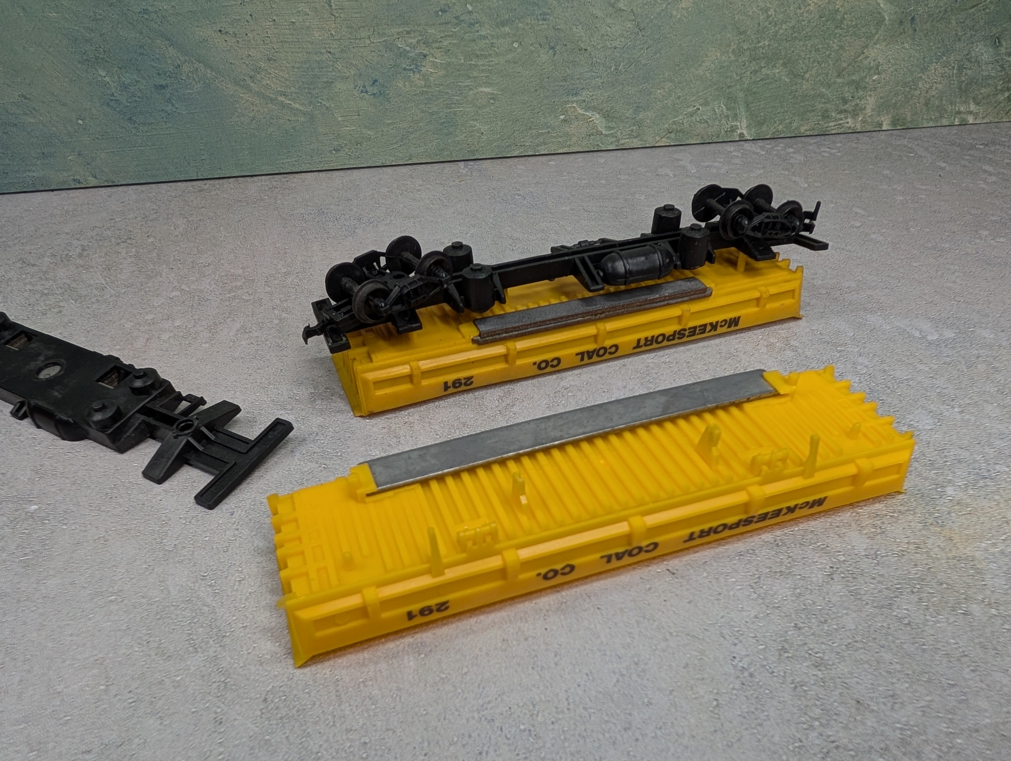 USED Life-Like HO Scale Lot of Parts For McKeesport Coal Co Dumpers Cars