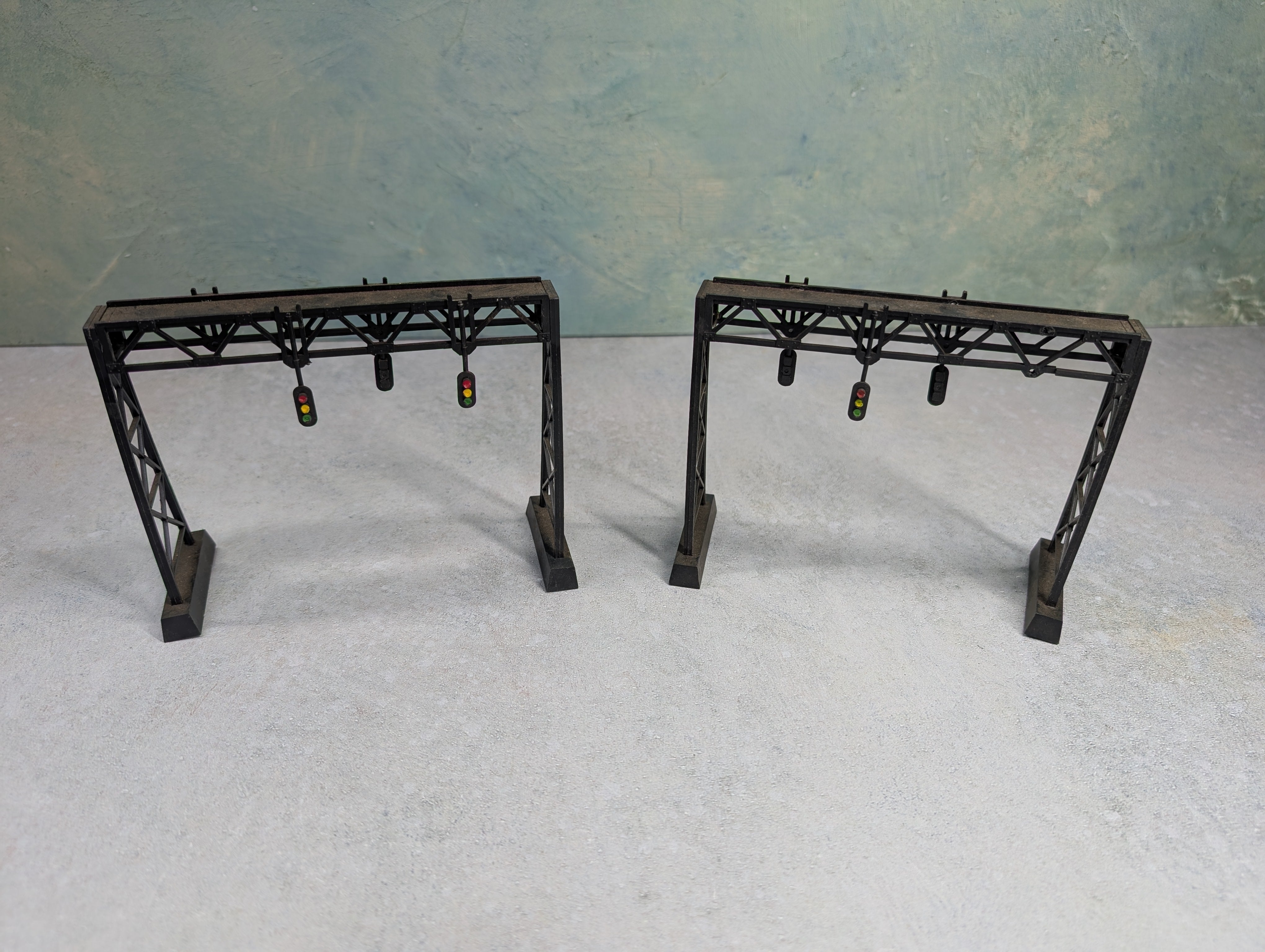 USED HO Scale Lot of Railroad Signal Bridges (2 pcs)