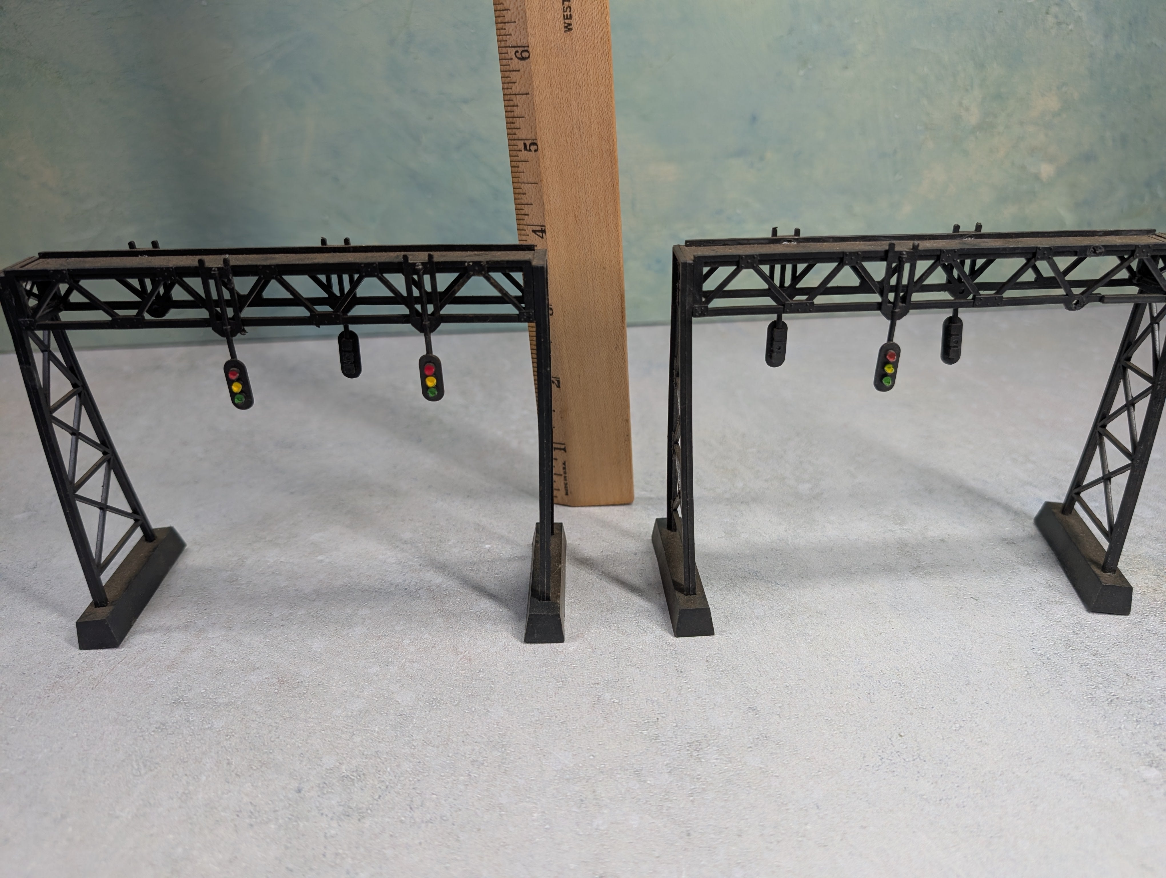 USED HO Scale Lot of Railroad Signal Bridges (2 pcs)
