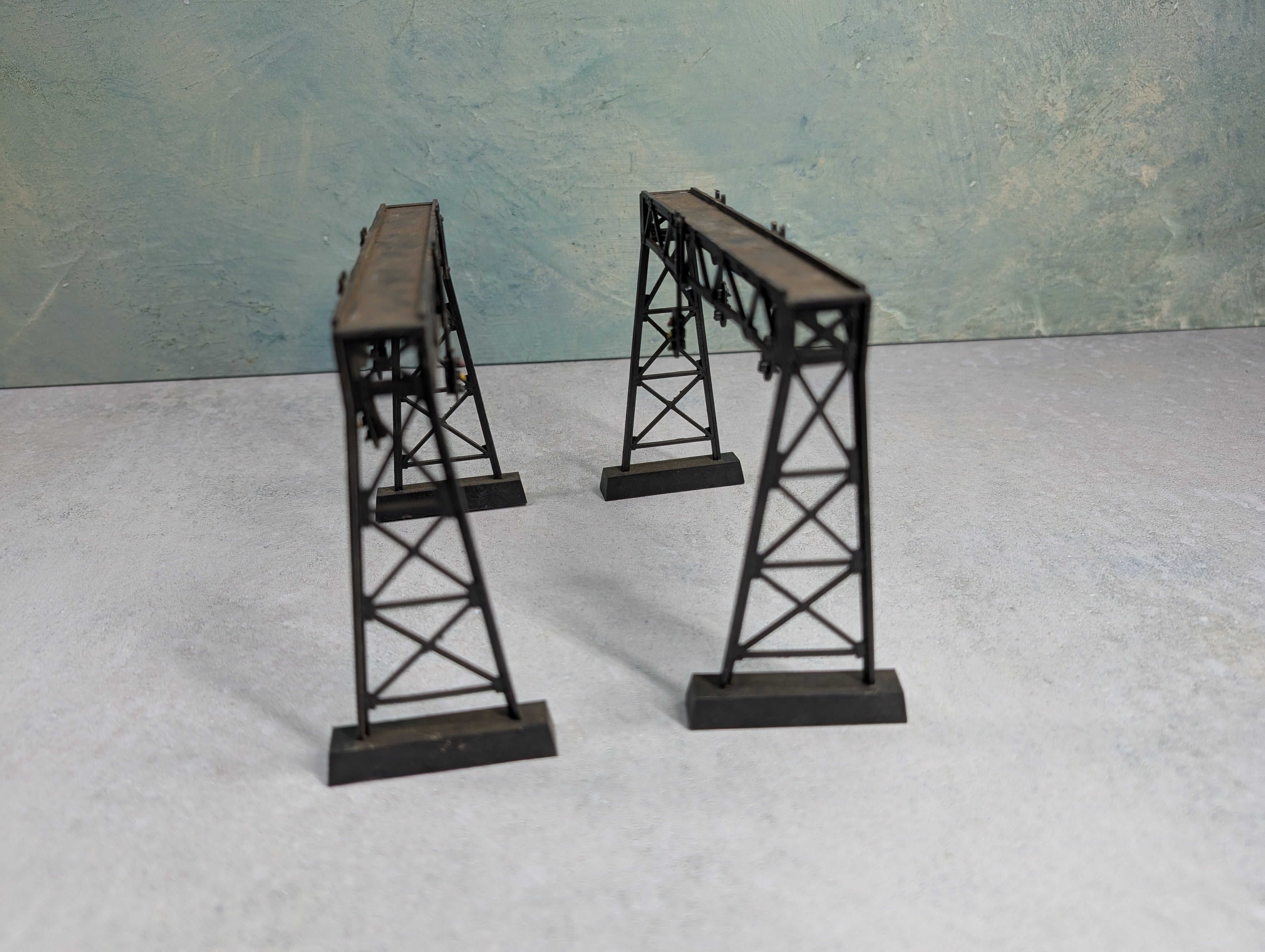 USED HO Scale Lot of Railroad Signal Bridges (2 pcs)