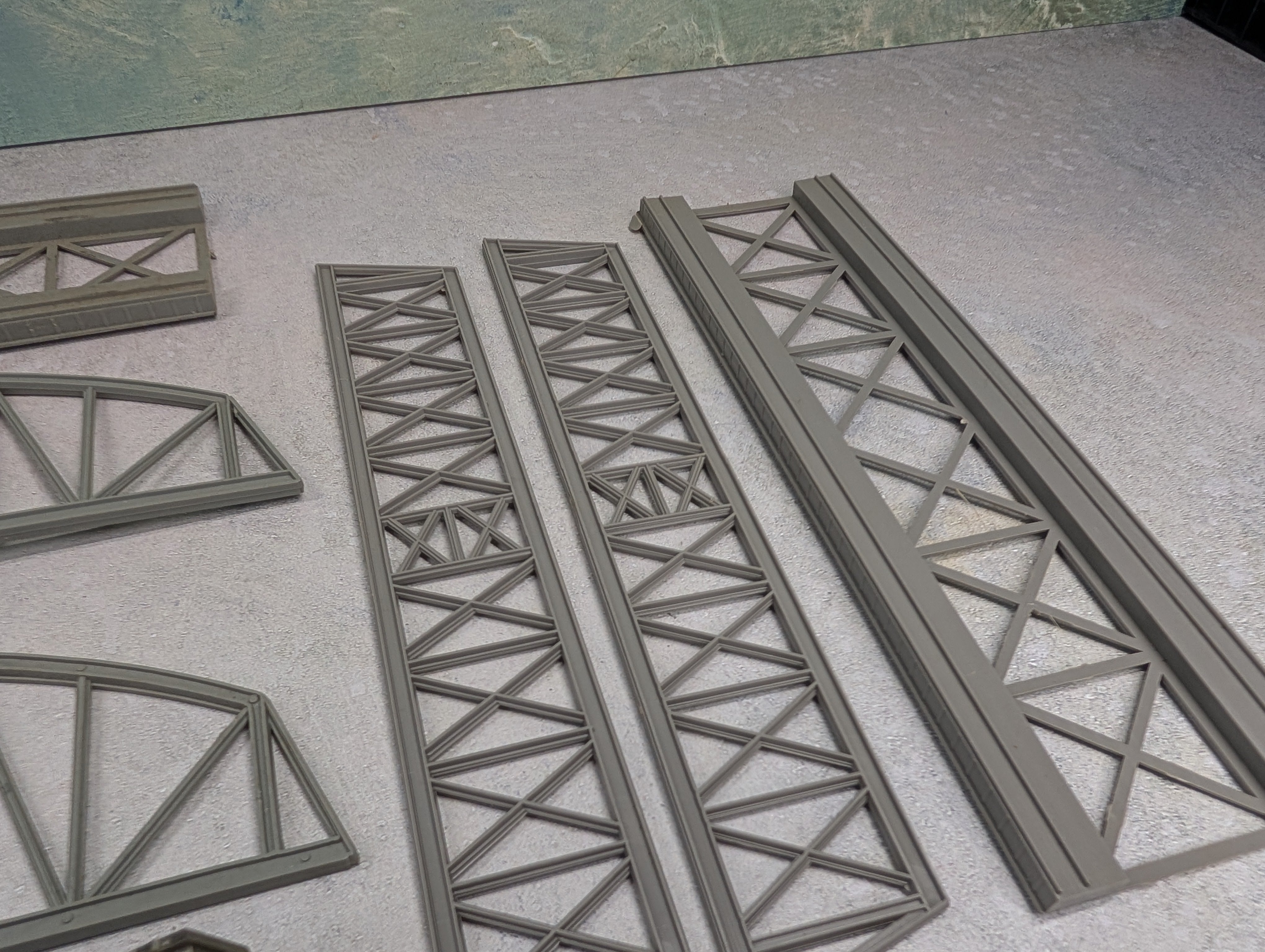 USED Heljan HO Scale Lot of Arch Bridge Parts