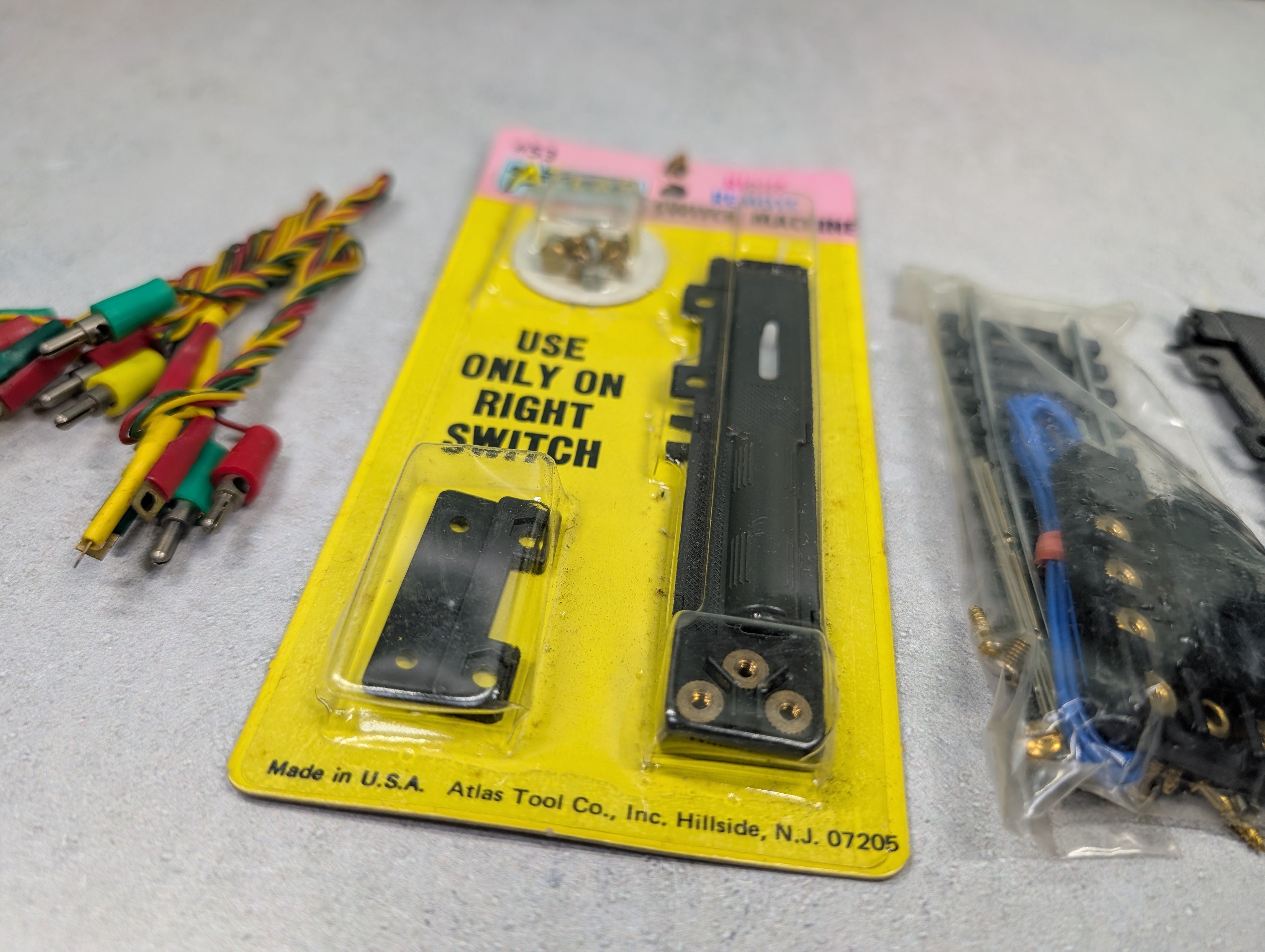 USED Atlas 53 HO Scale Right Remote Switch Machine & Misc Parts
