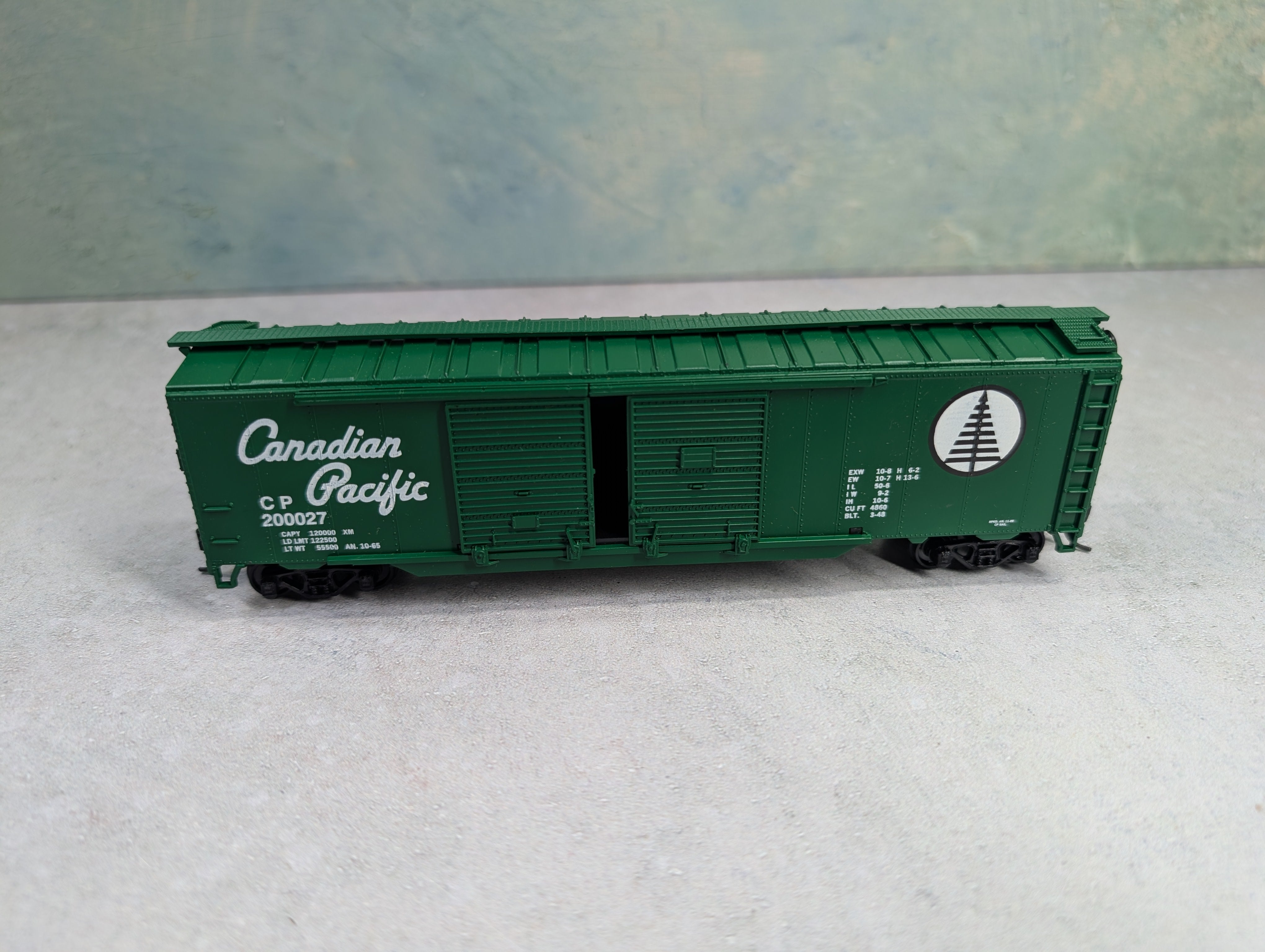 USED Athearn HO Scale 50' DD Box Car Canadian Pacific CP #200027 Bev-Bel