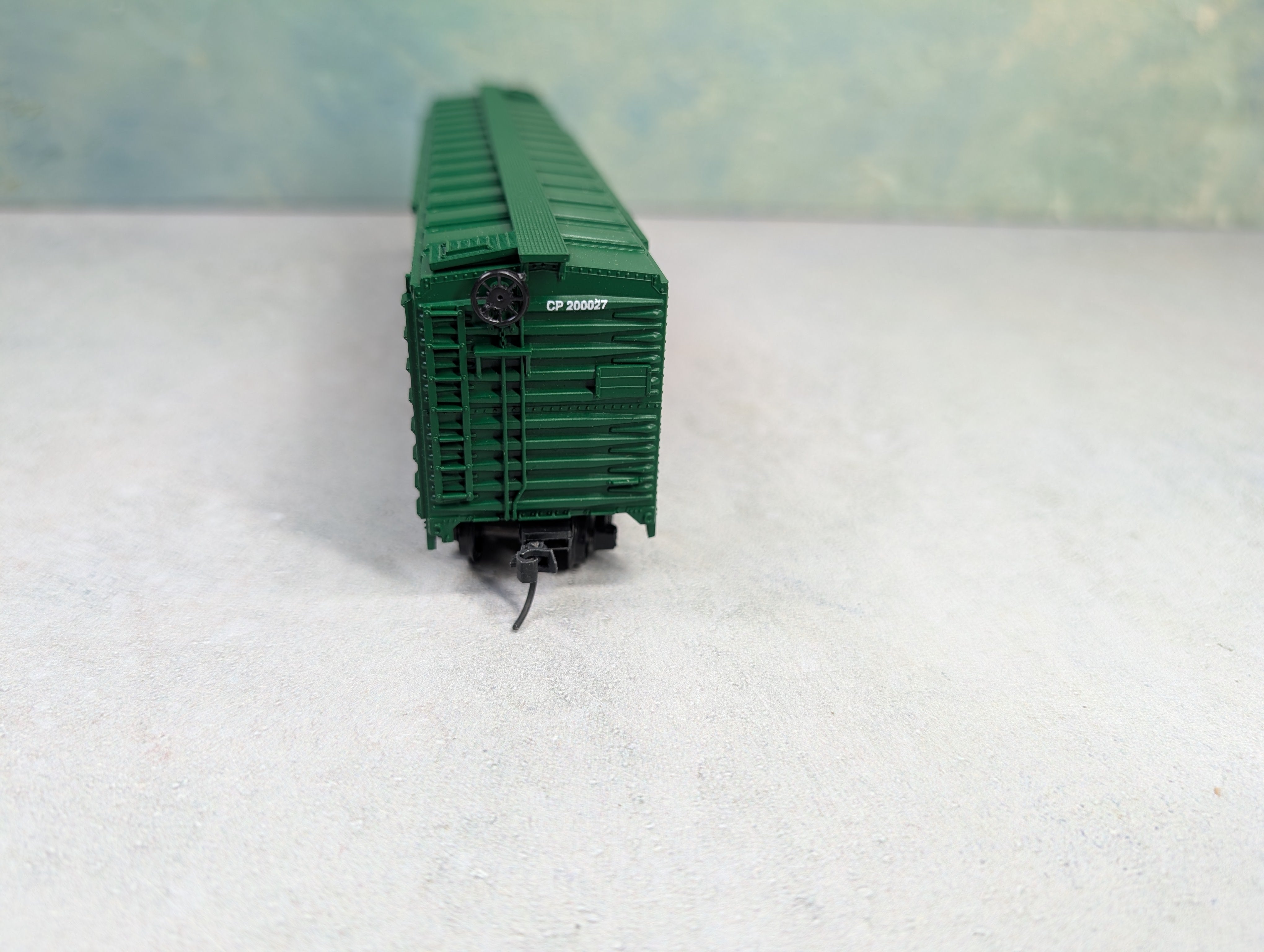 USED Athearn HO Scale 50' DD Box Car Canadian Pacific CP #200027 Bev-Bel