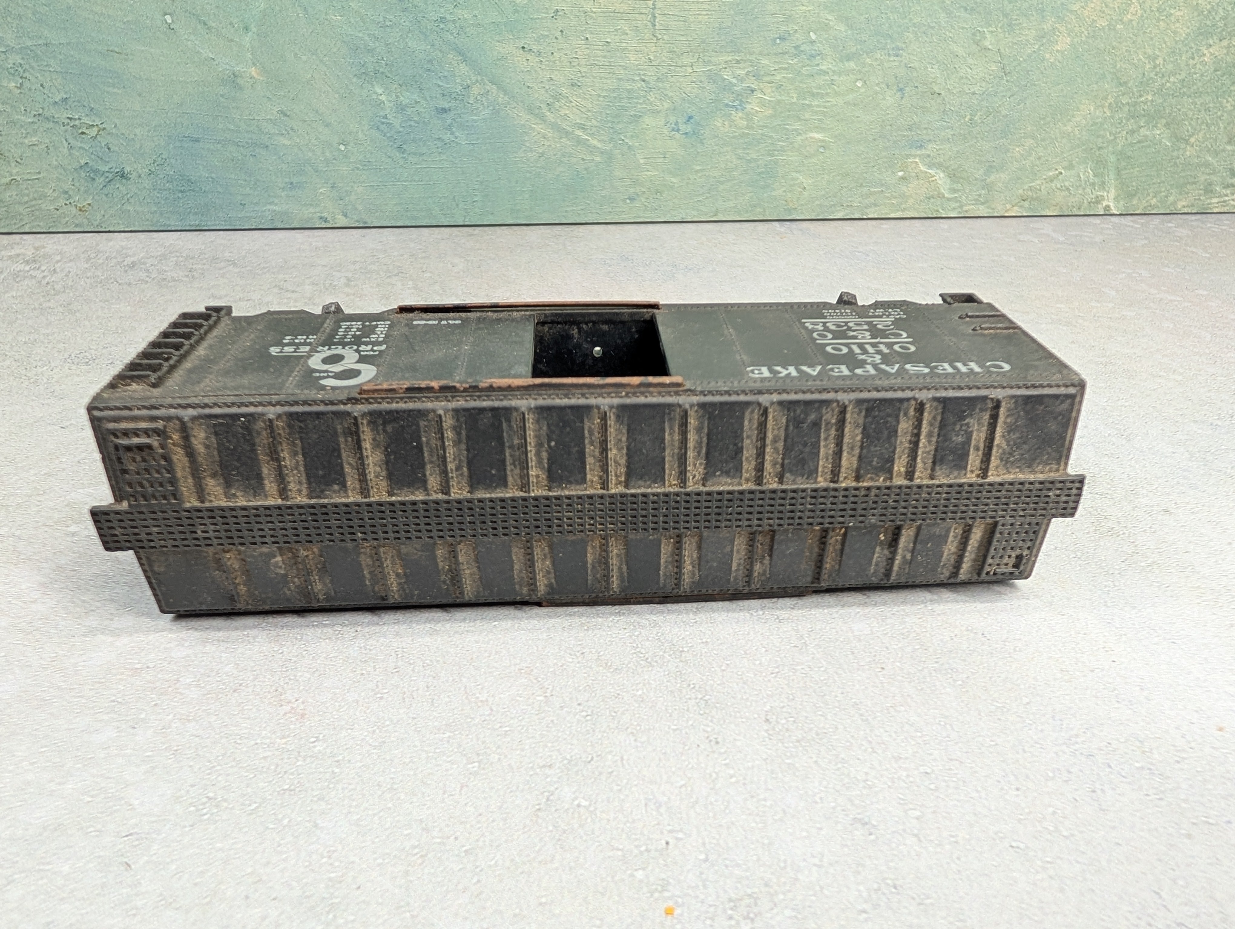 USED Varney HO Scale 40' Box Car Chesapeake and Ohio C&O #2538