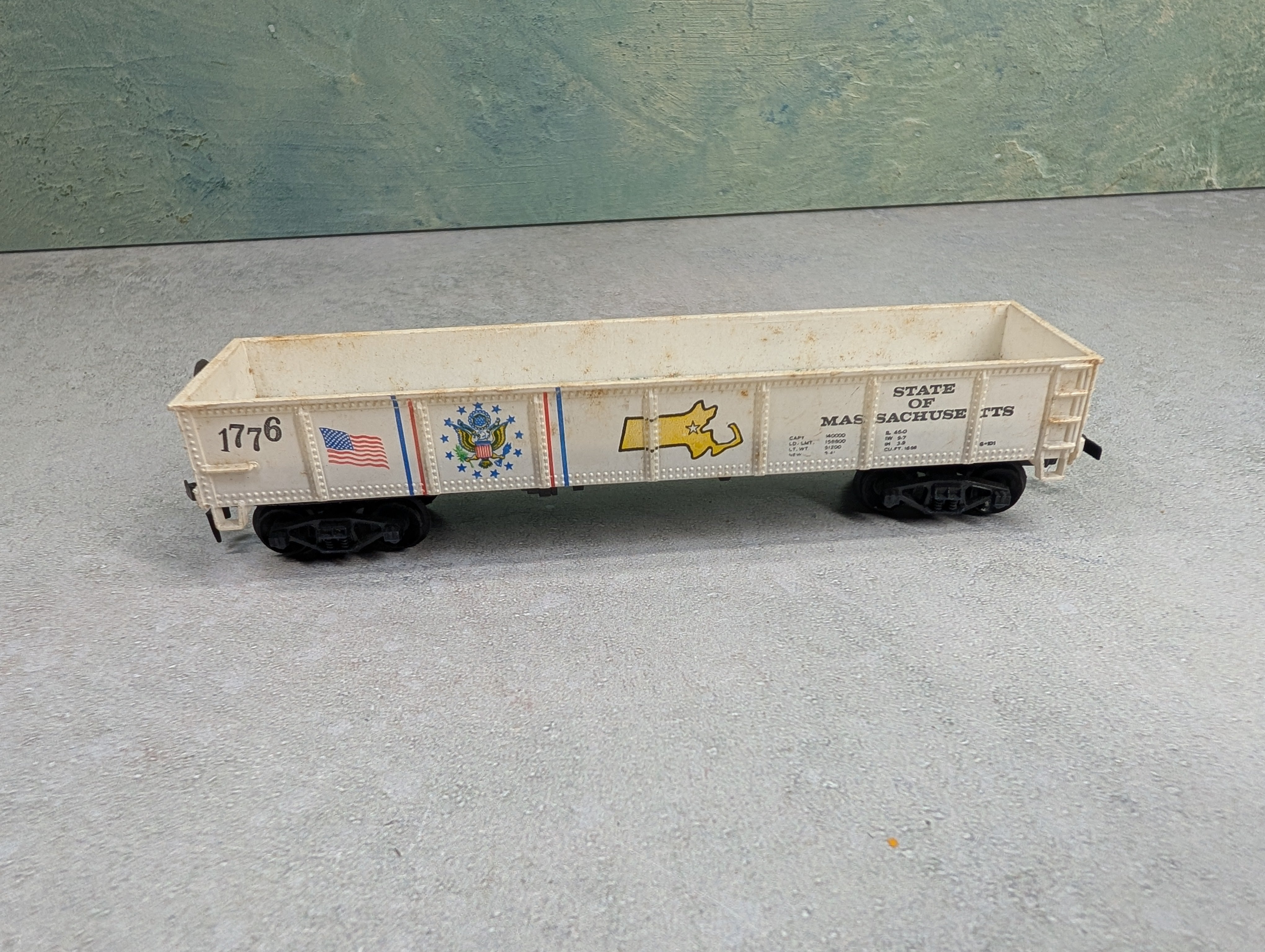 USED Life-Like HO Scale 40' Gondola State of Massachusetts 1776