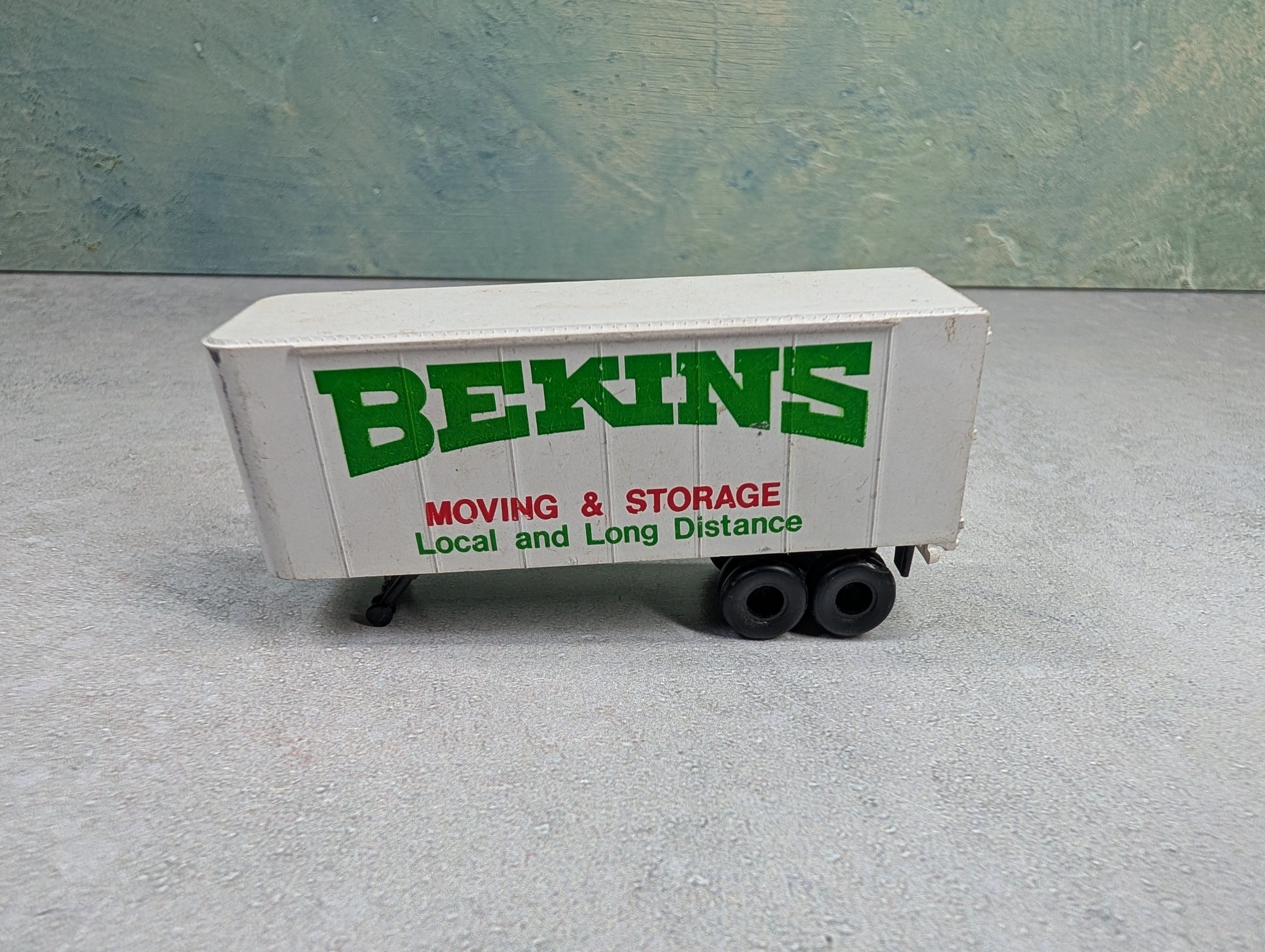 USED Tyco HO Scale 24' Piggyback Trailer Bekins Moving & Storage