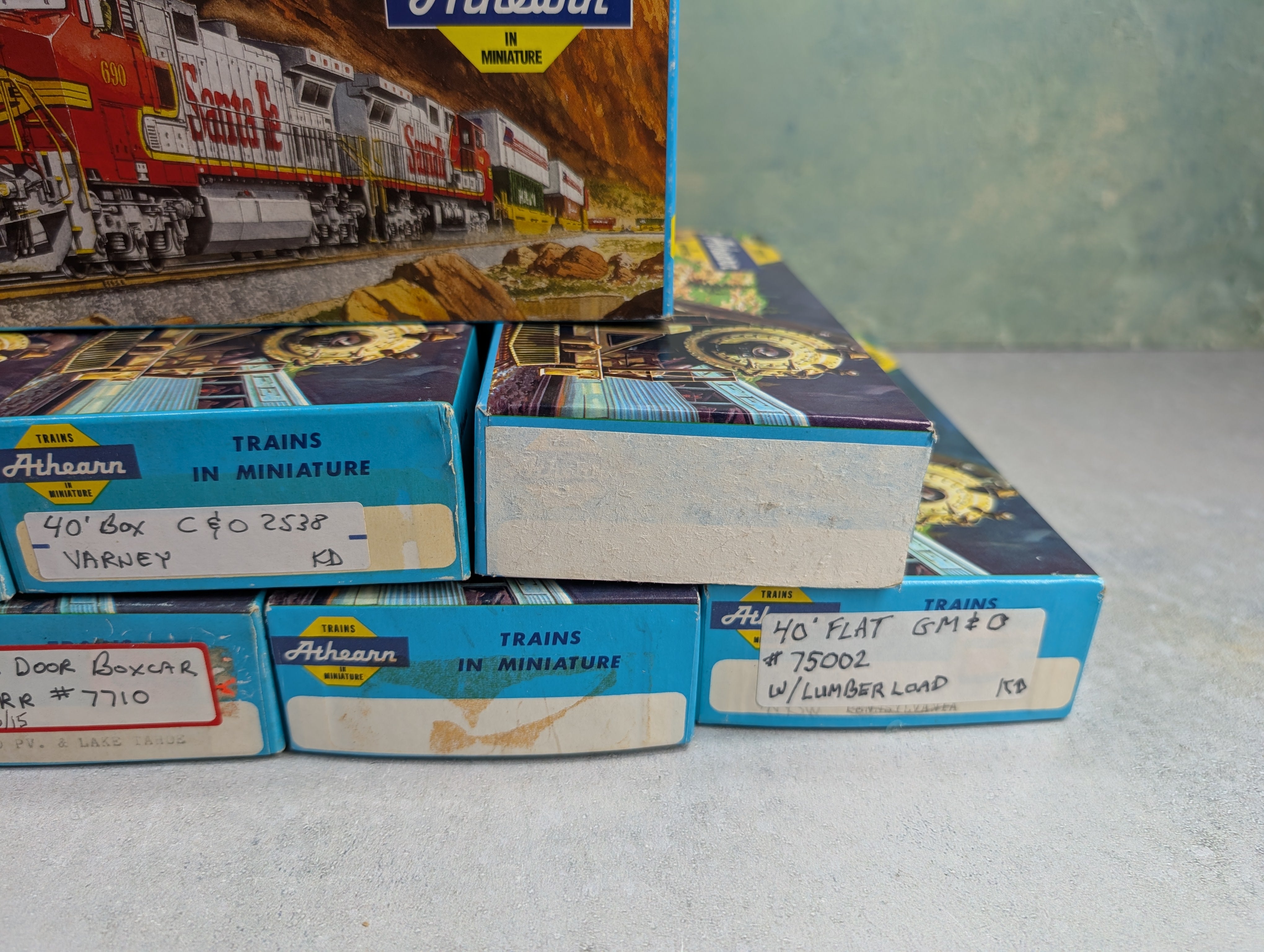 USED Athearn HO Scale Empty Boxes For Storage (8 pcs)