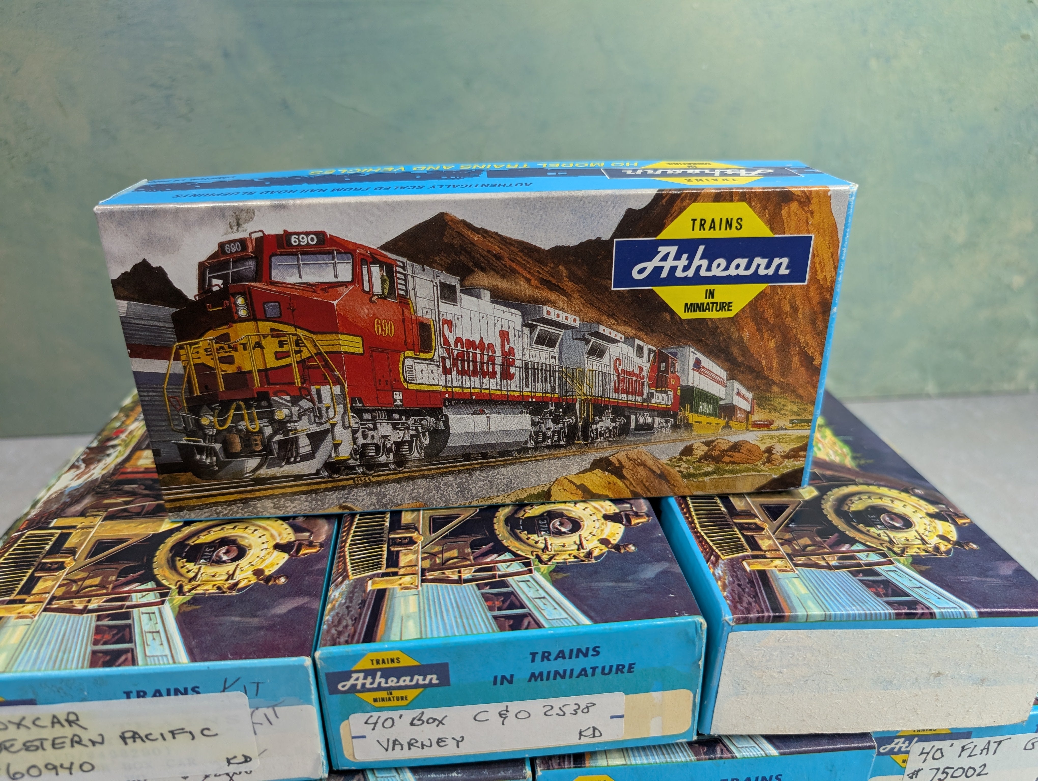 USED Athearn HO Scale Empty Boxes For Storage (8 pcs)