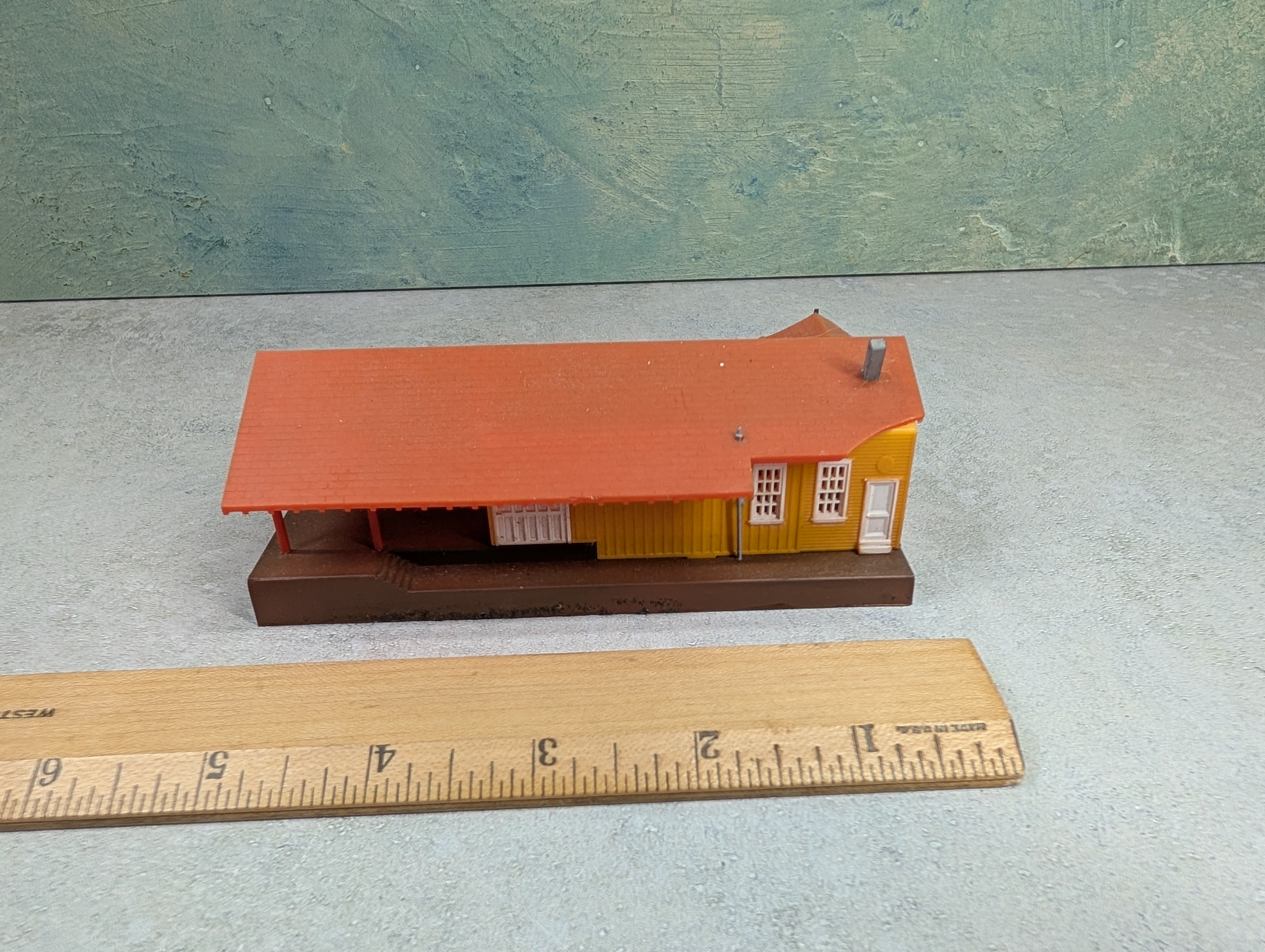 USED Bachmann 7407 N Scale Grovemont Freight Station