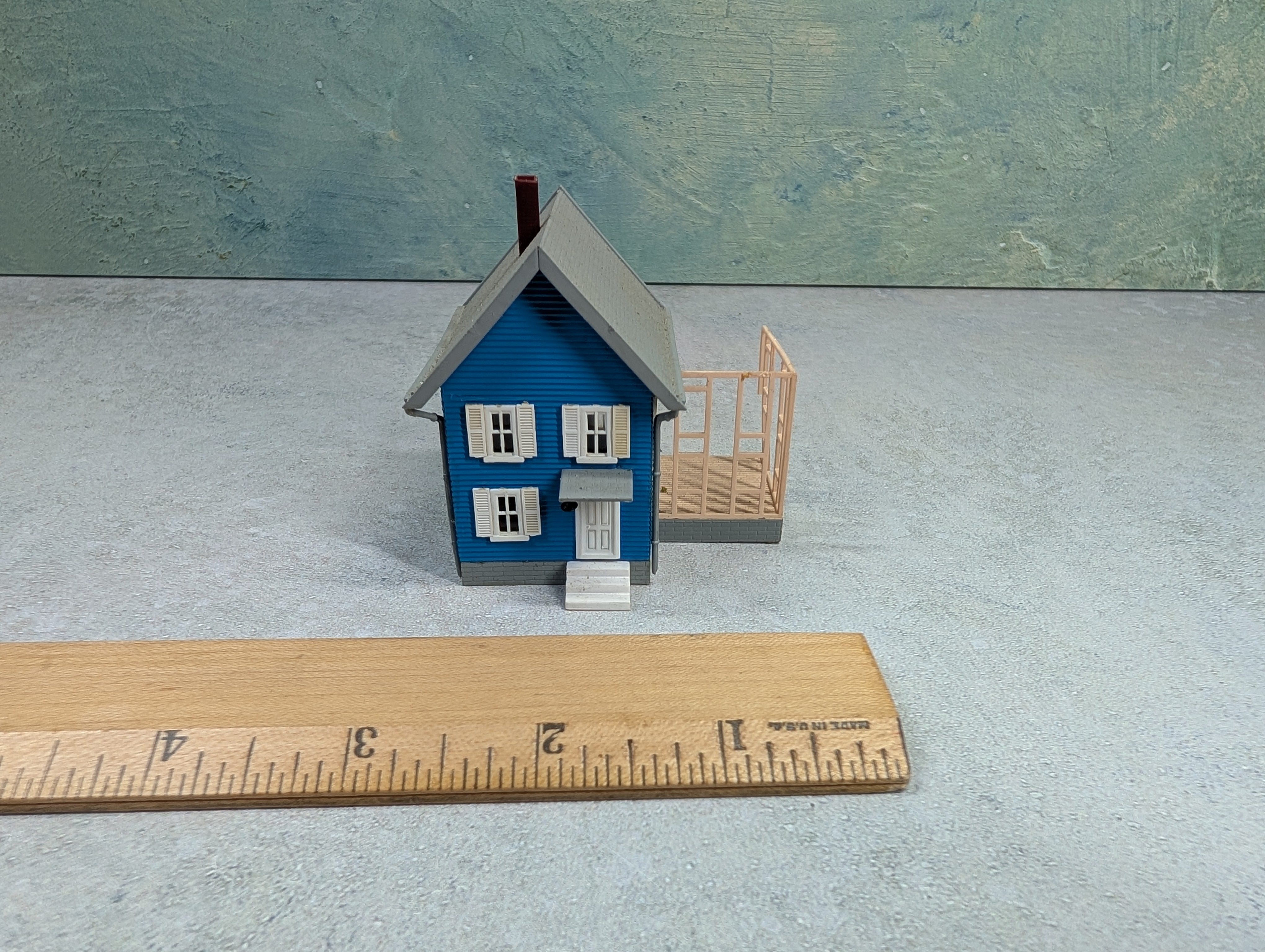 USED N Scale Blue Home with a Under Construction Addition
