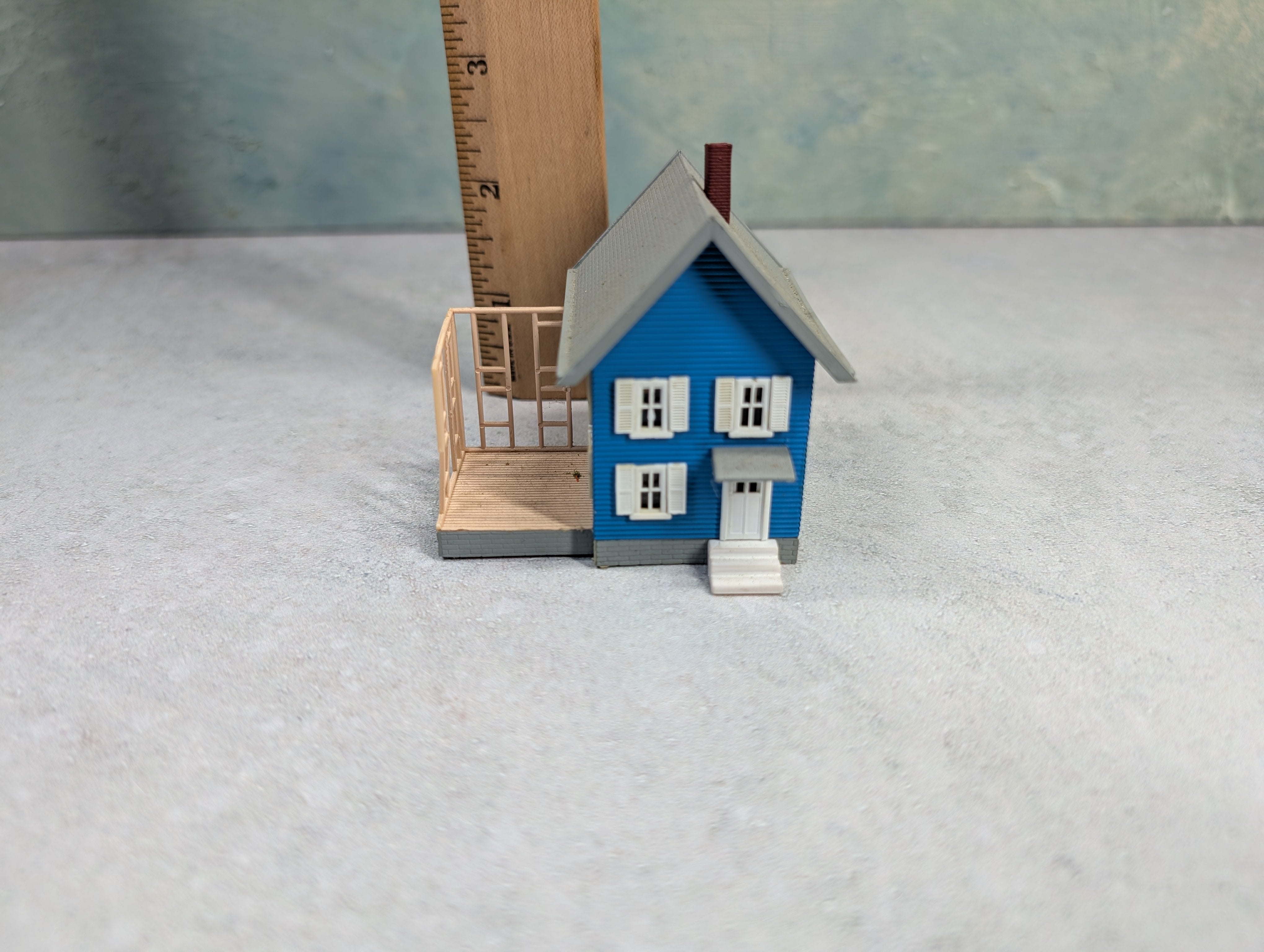 USED N Scale Blue Home with a Under Construction Addition