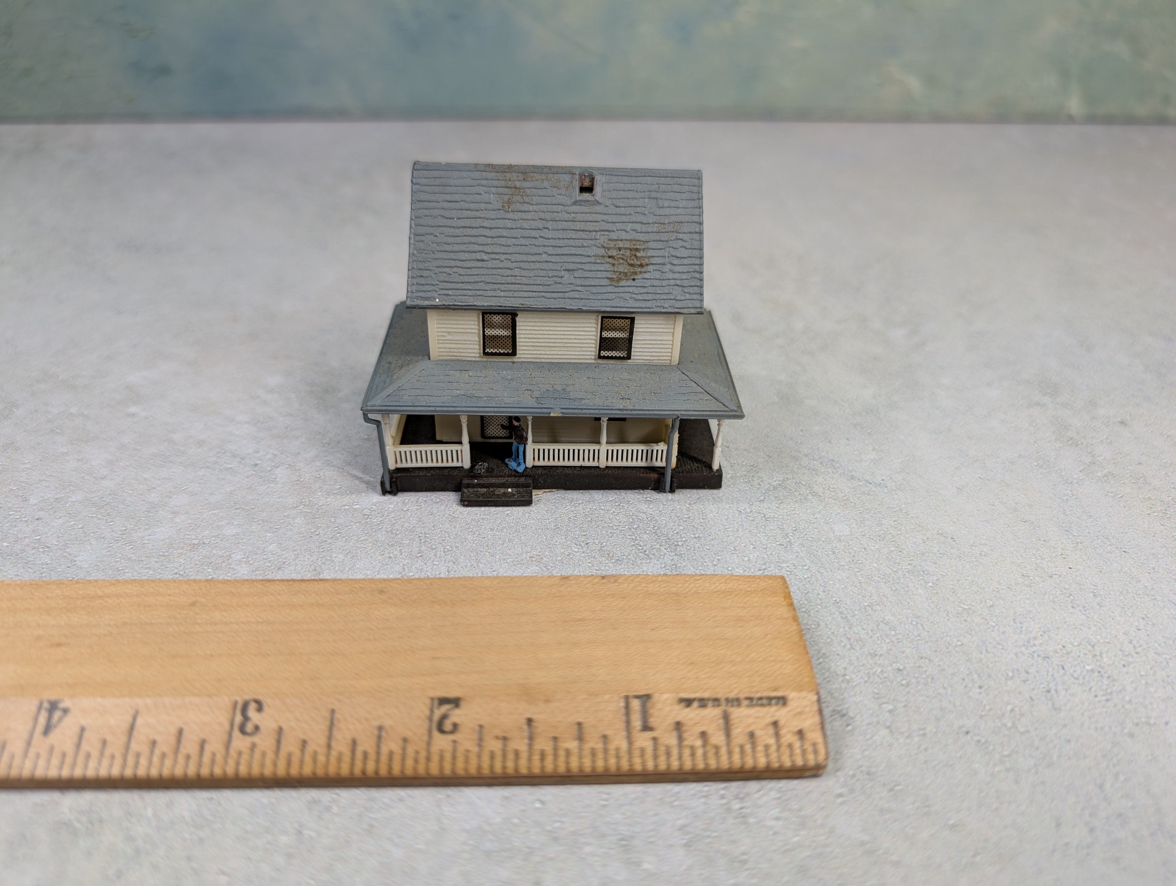 USED Bachmann N Scale 2 Story House