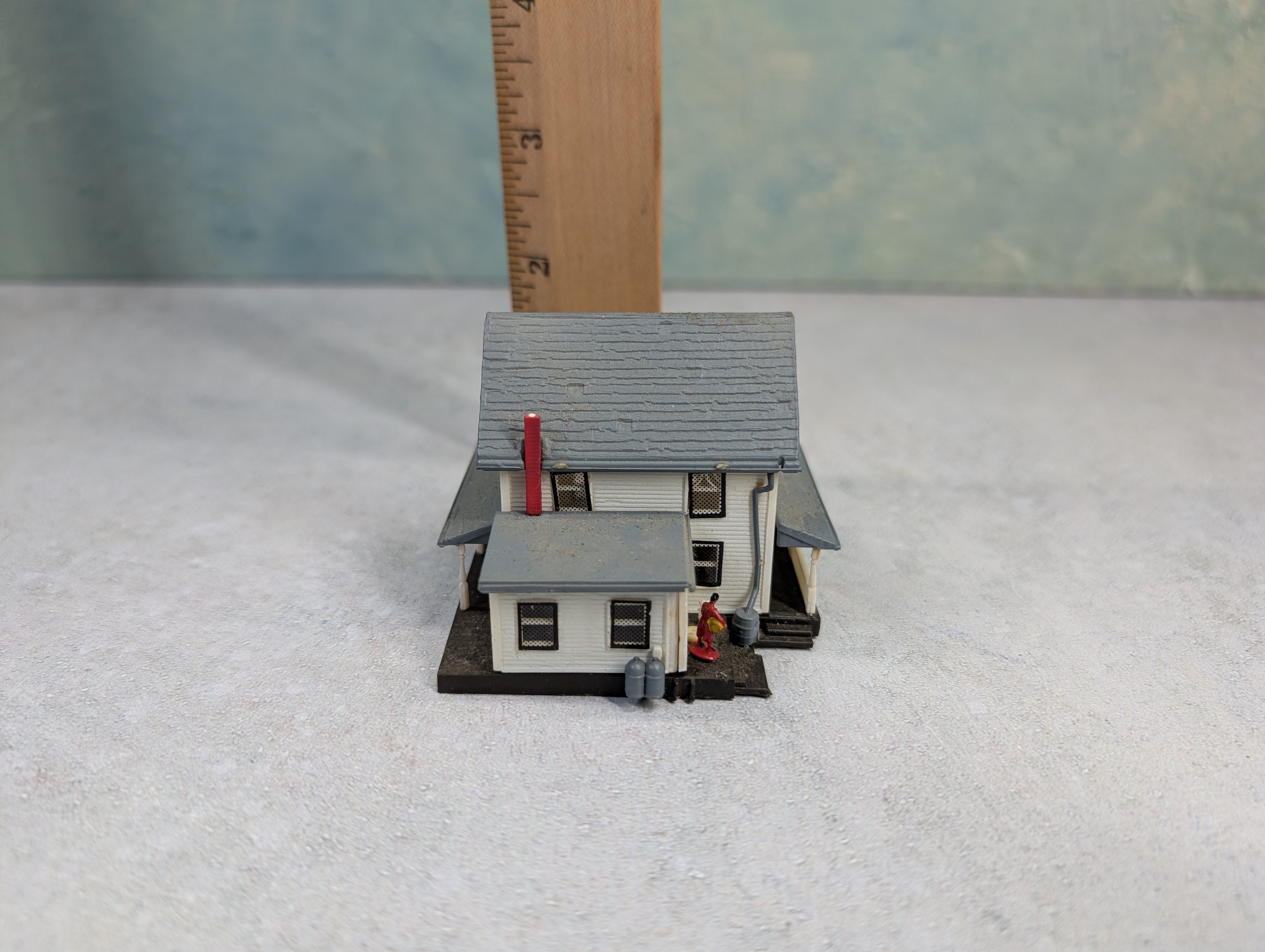 USED Bachmann N Scale 2 Story House