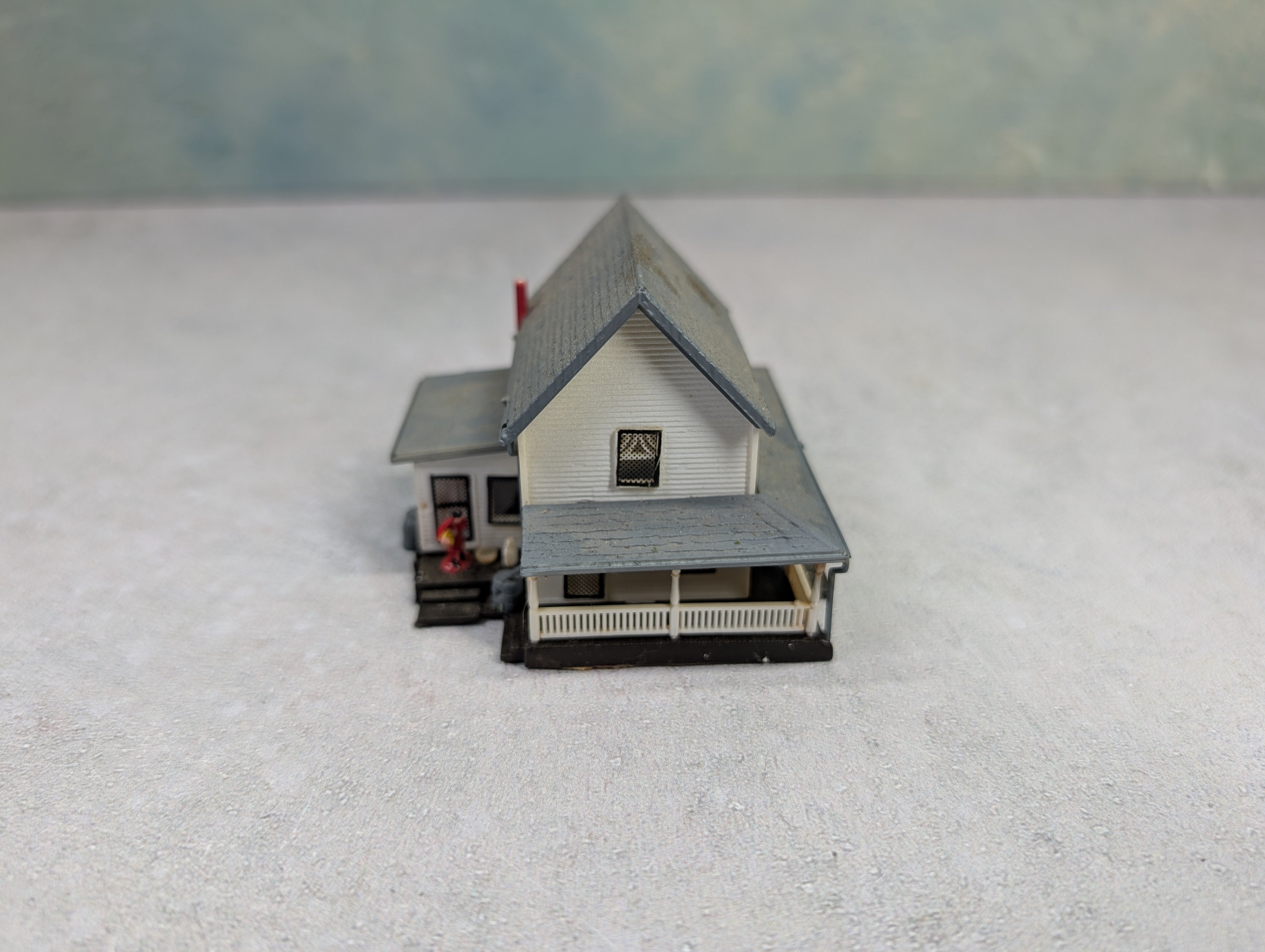 USED Bachmann N Scale 2 Story House