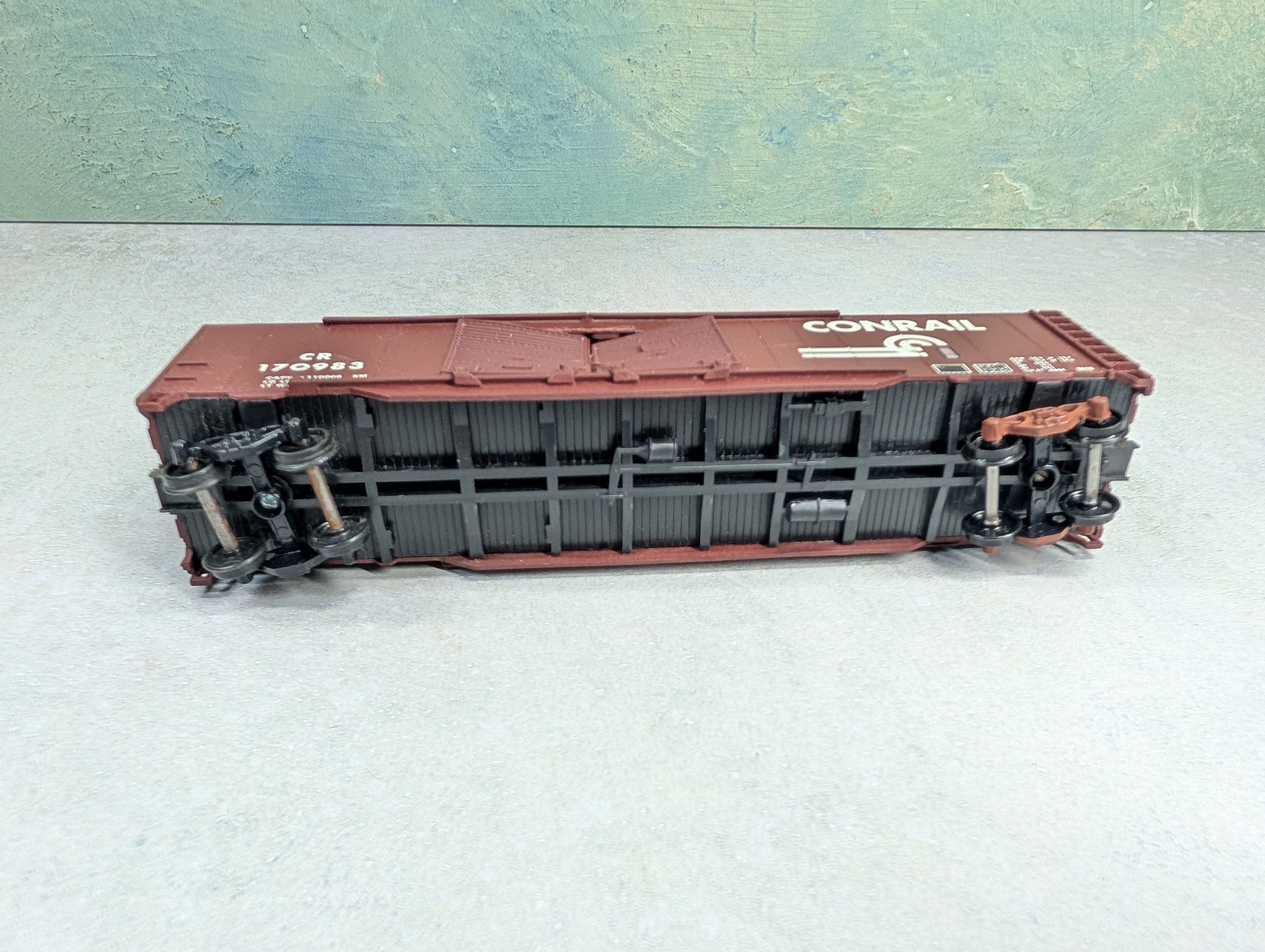 USED Athearn HO Scale 50' DD Box Car Conrail CR #170983 Custom Decals