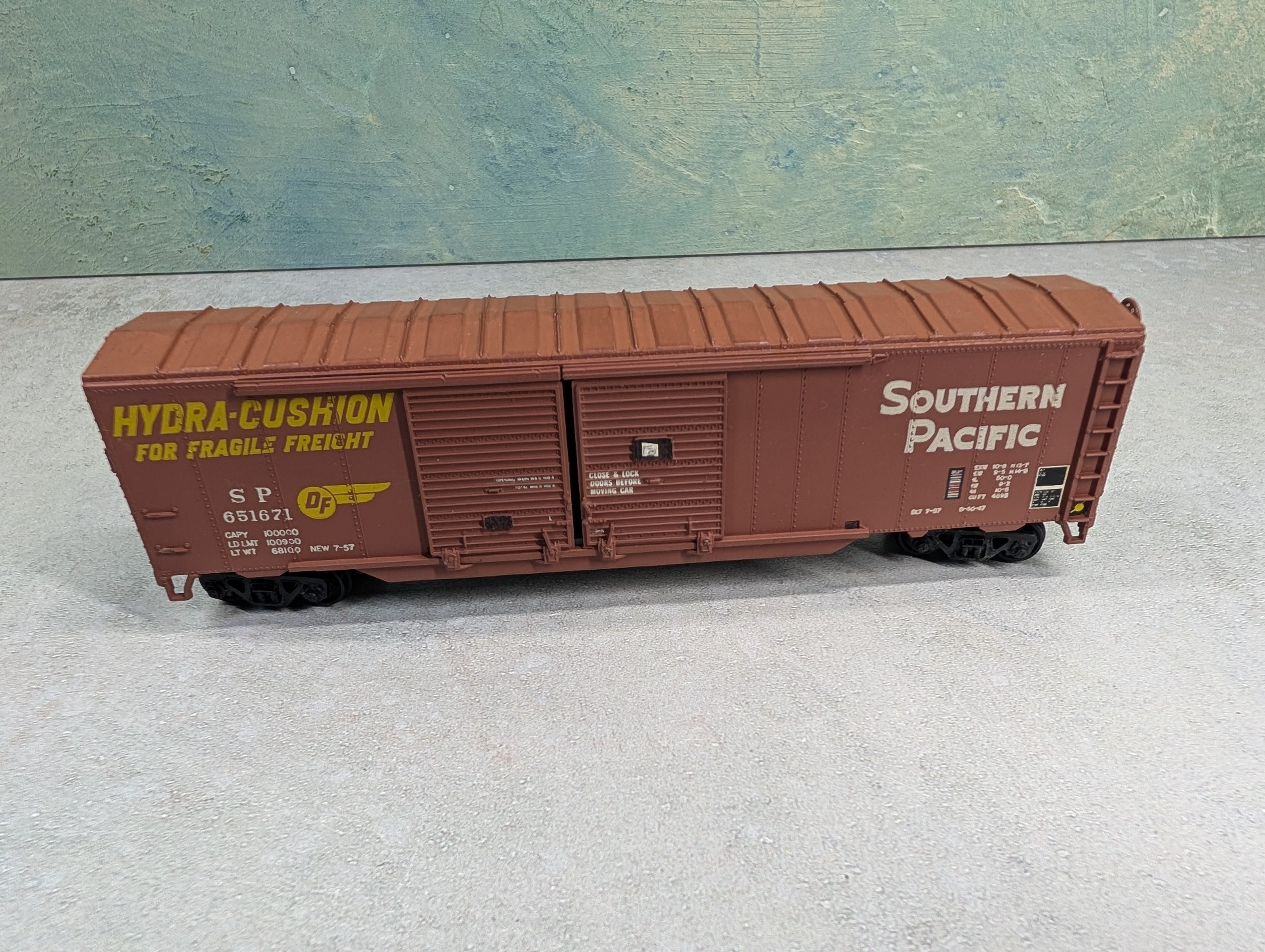 USED Athearn HO Scale 50' DD Box Car Southern Pacific SP #651671