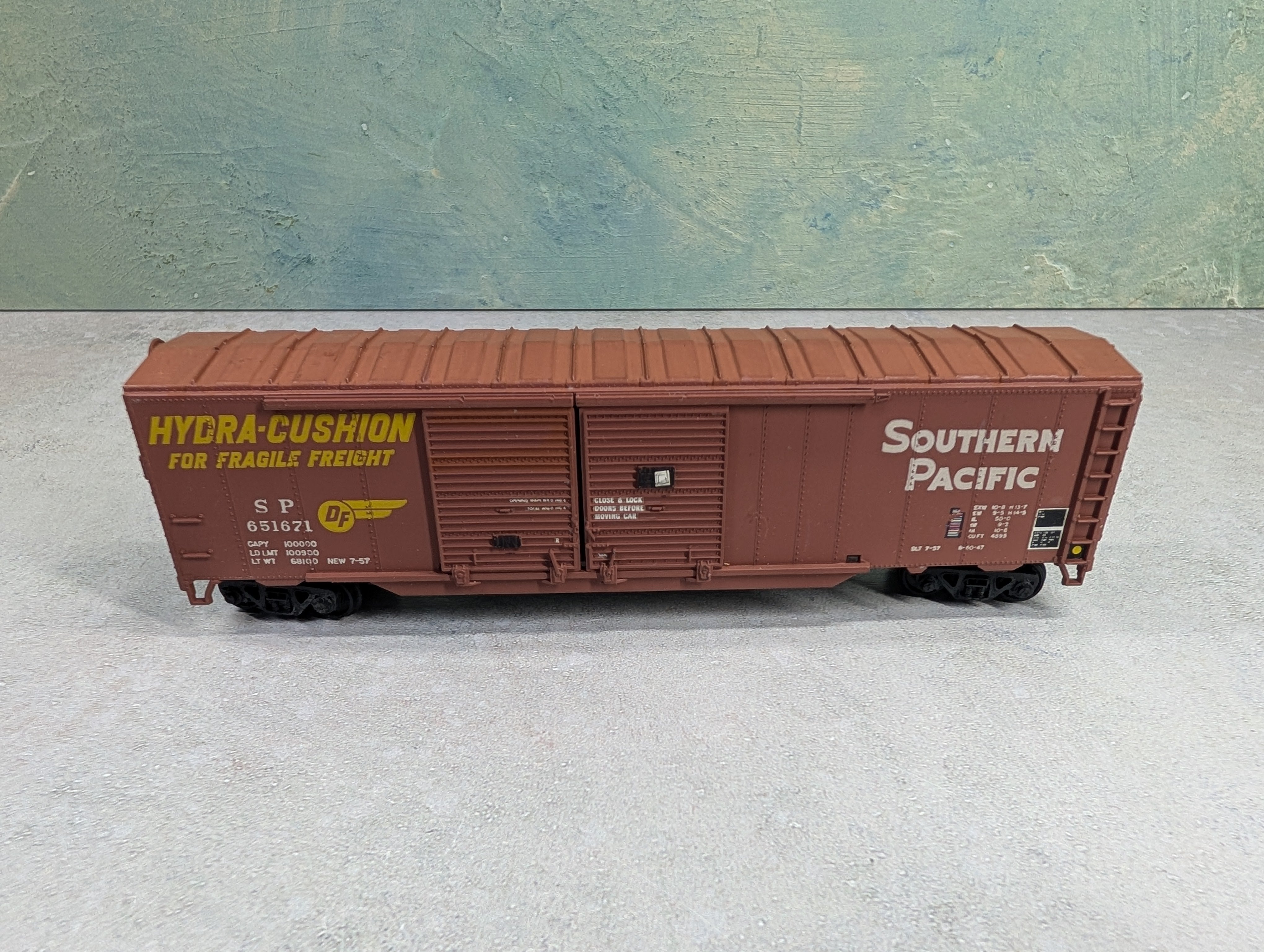 USED Athearn HO Scale 50' DD Box Car Southern Pacific SP #651671