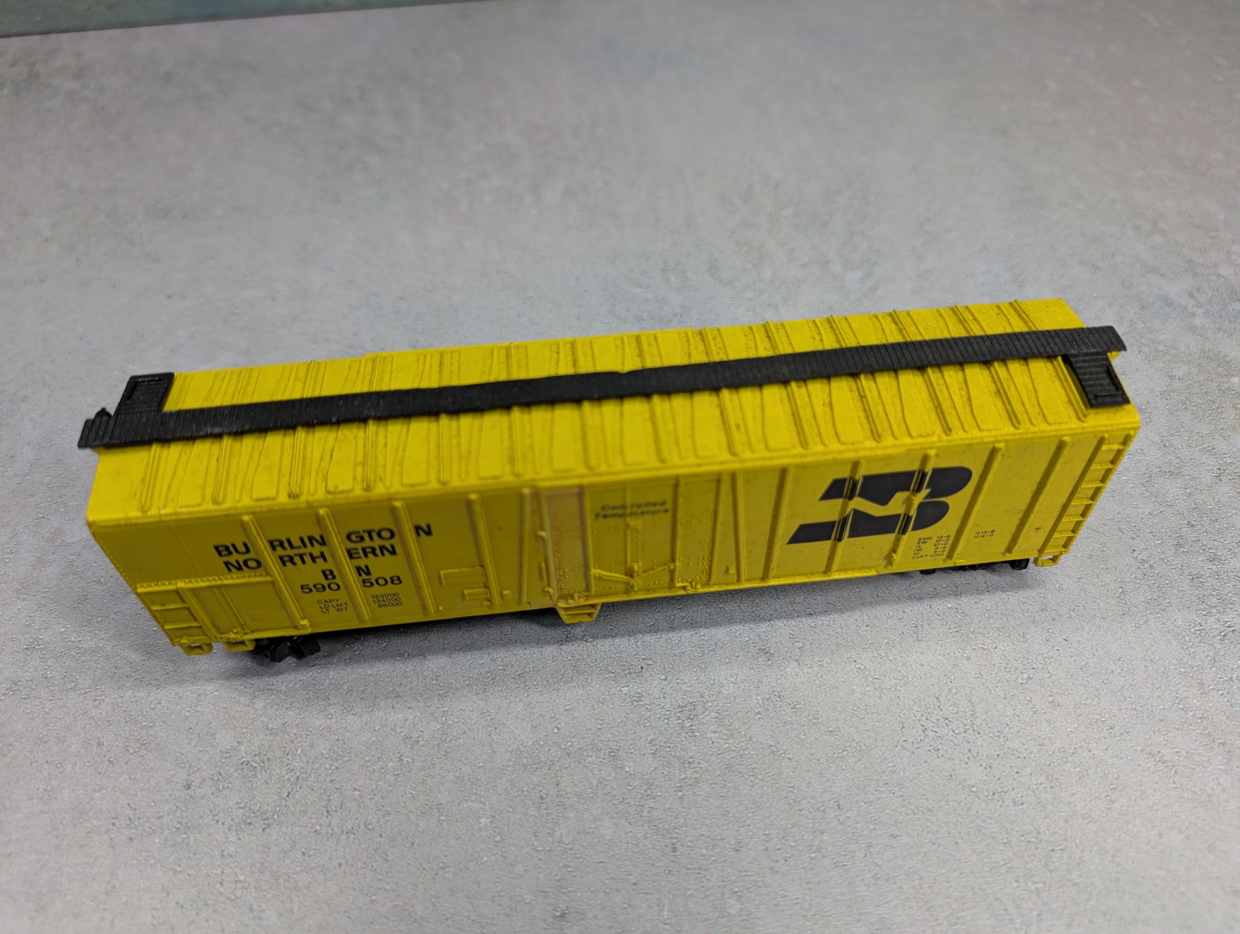USED Bachmann HO Scale 50' Reefer Box Car Burlington Northern BN #590508