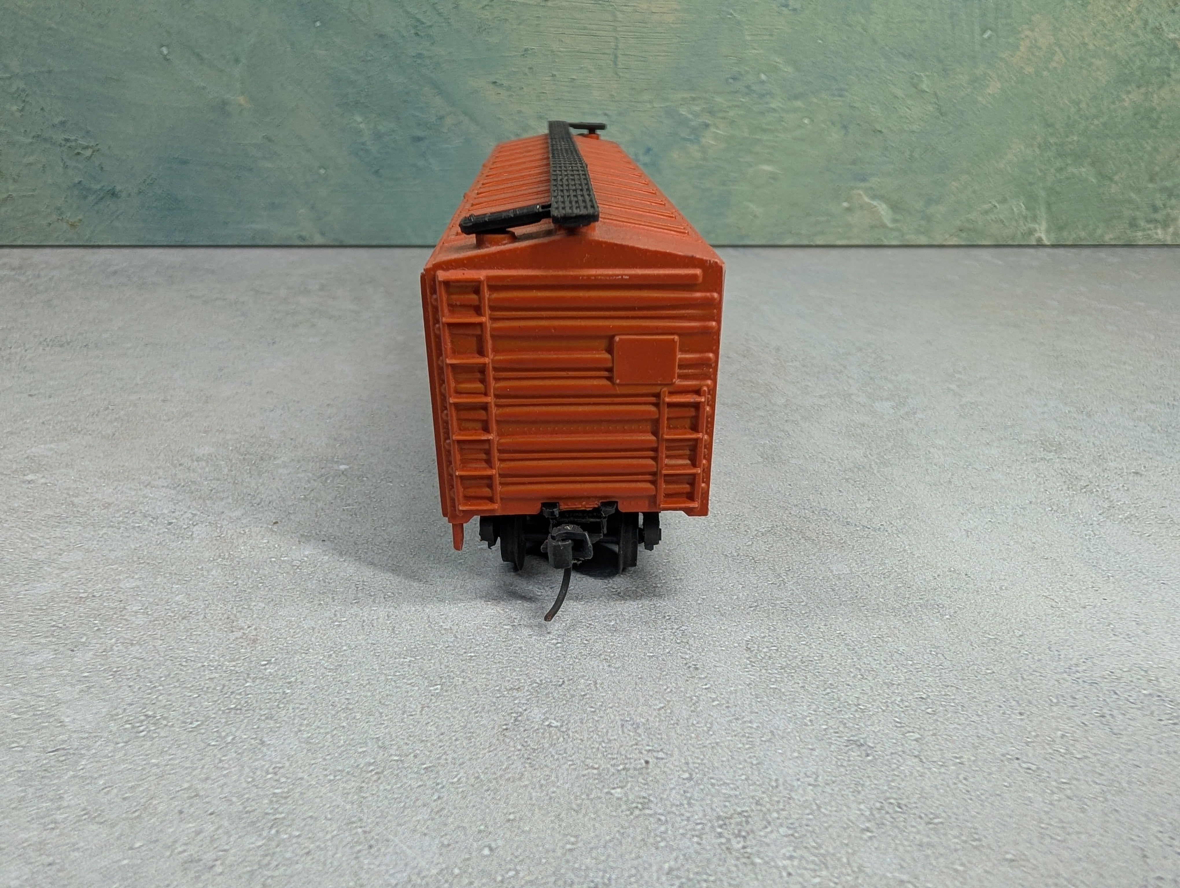USED AHM HO Scale 50' Box Car Illinois Central Gulf ICG #59274
