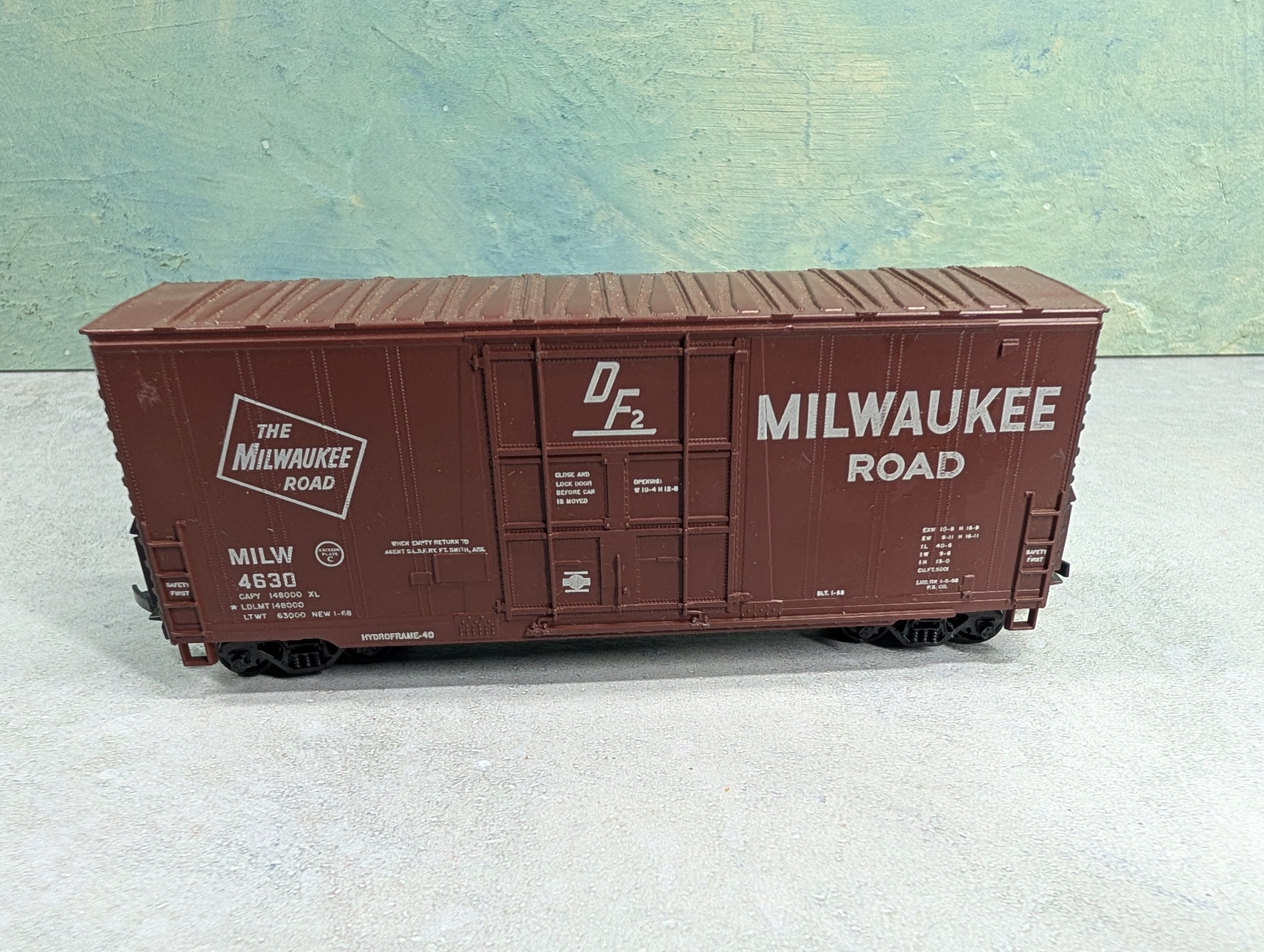 USED Athearn HO Scale 40' Hi-Cube Box Car Milwaukee Road MILW #4630
