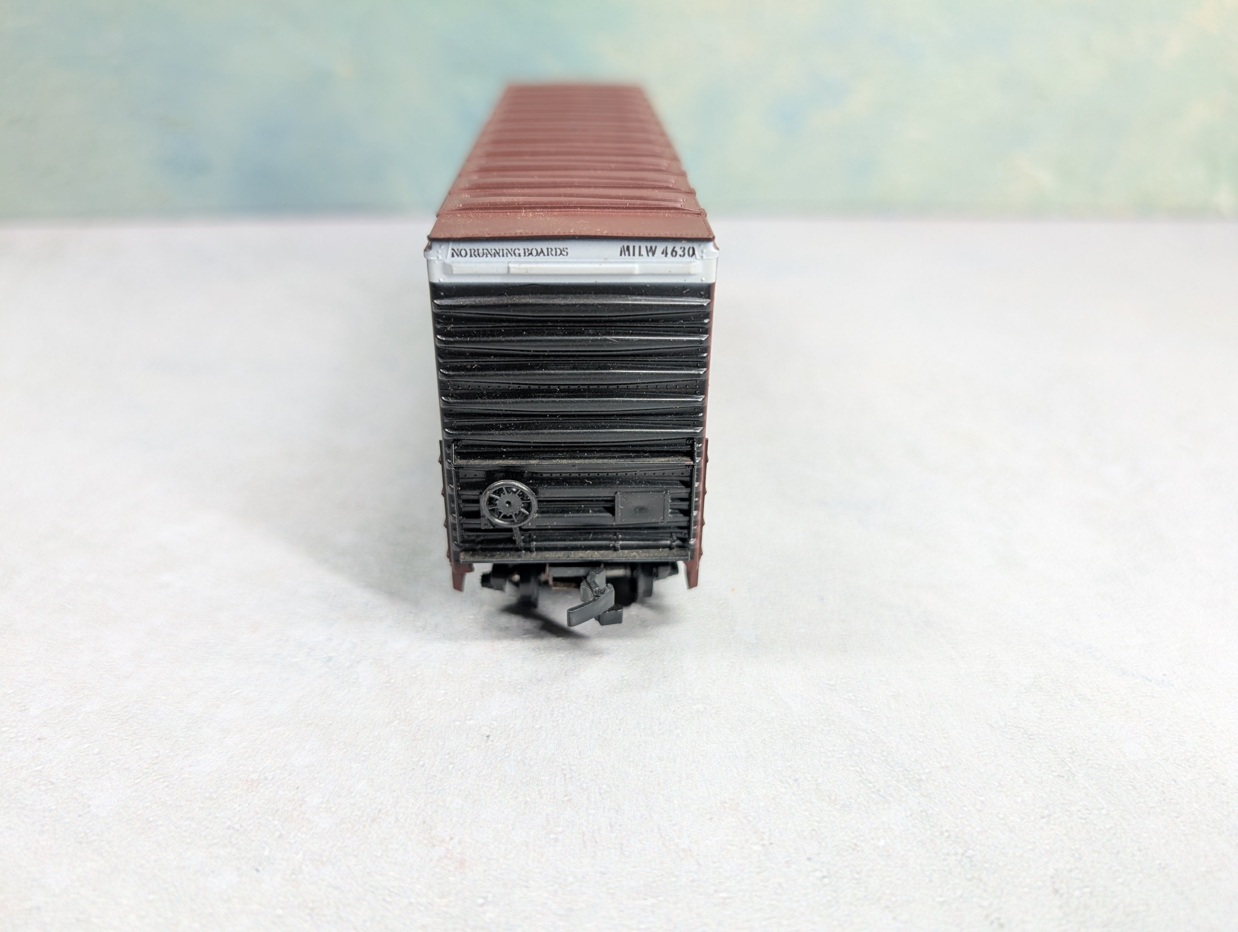 USED Athearn HO Scale 40' Hi-Cube Box Car Milwaukee Road MILW #4630
