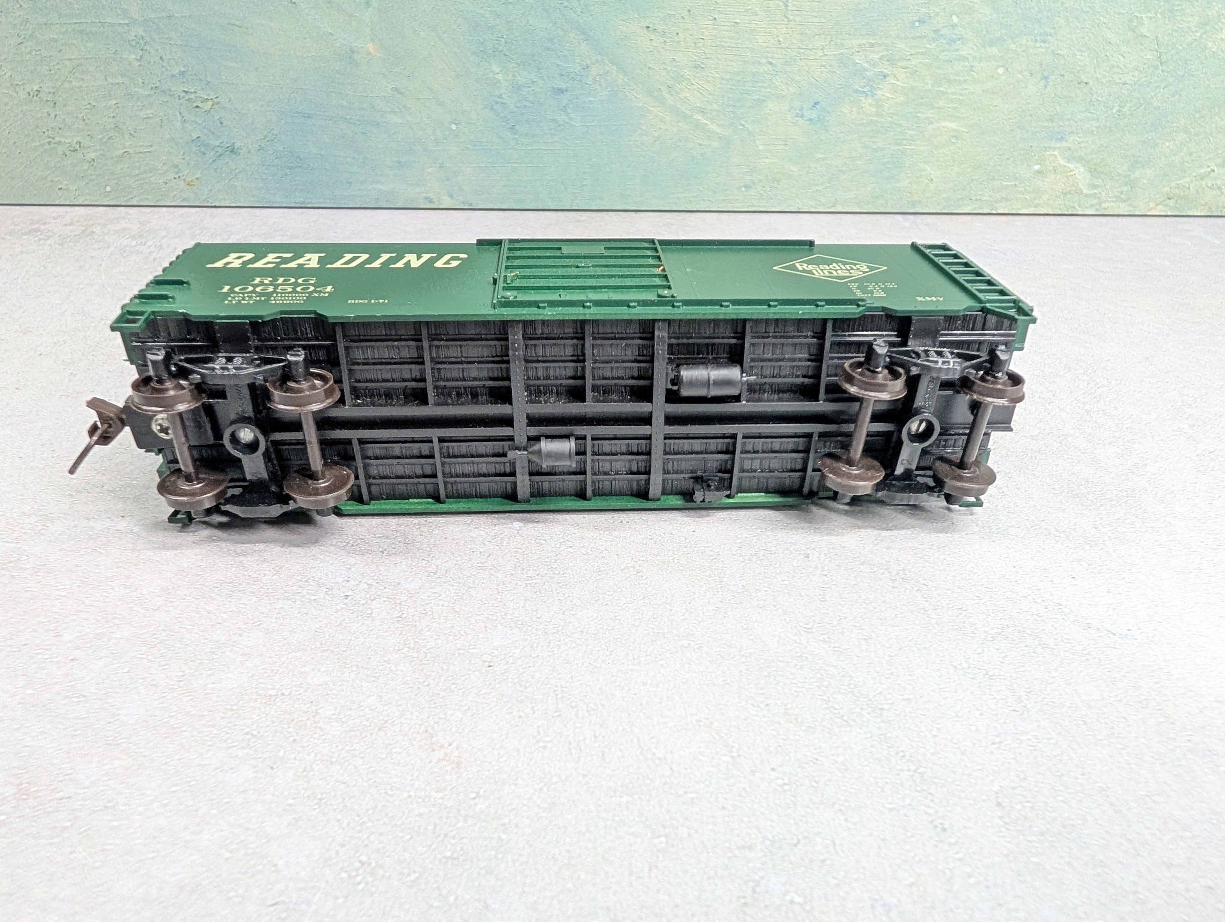 USED Accurail HO Scale 40' Box Car Reading RDG #106504