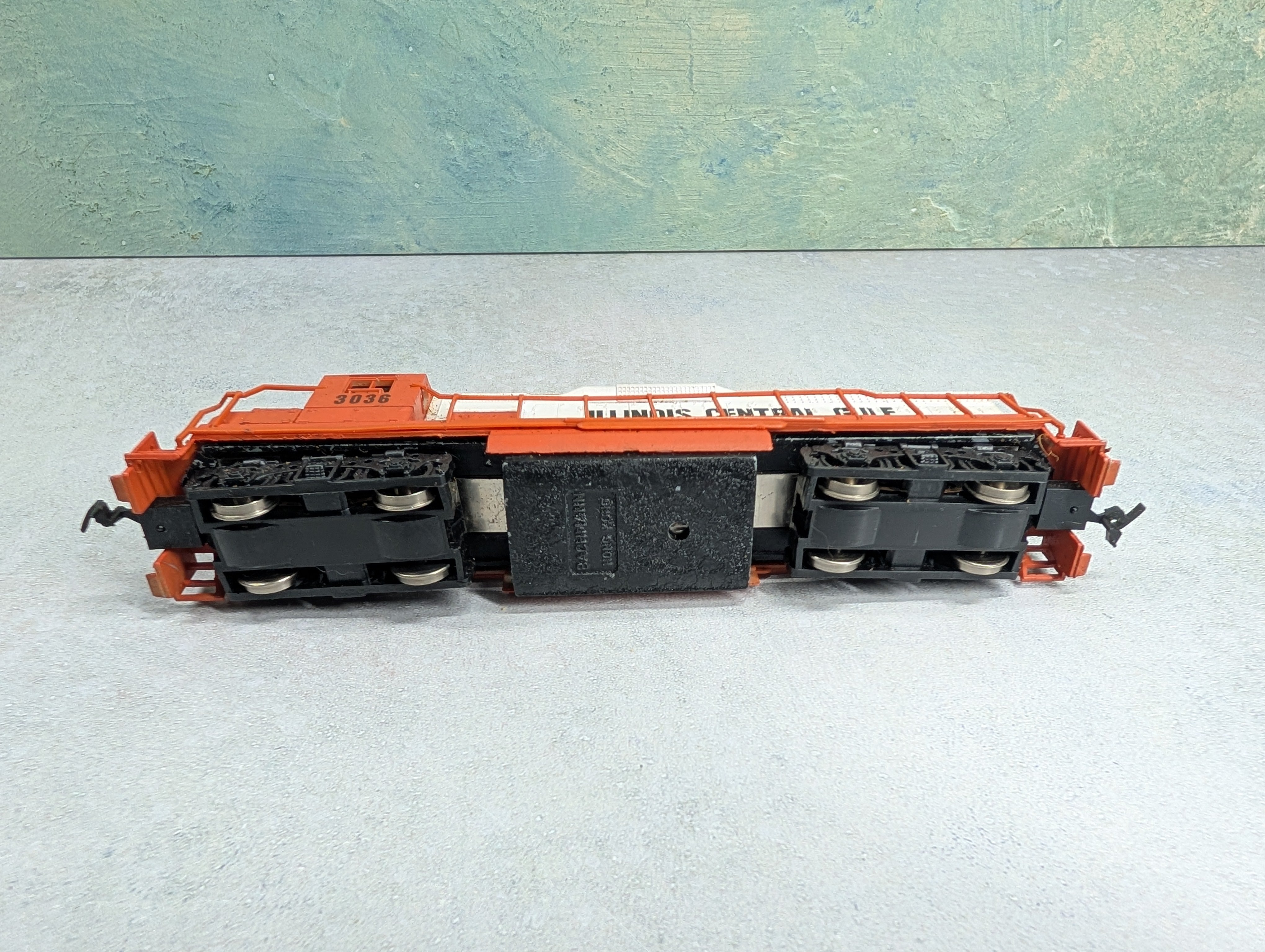 USED Bachmann HO Scale Diesel Locomotive Illinois Central Gulf #3036 Runs DC