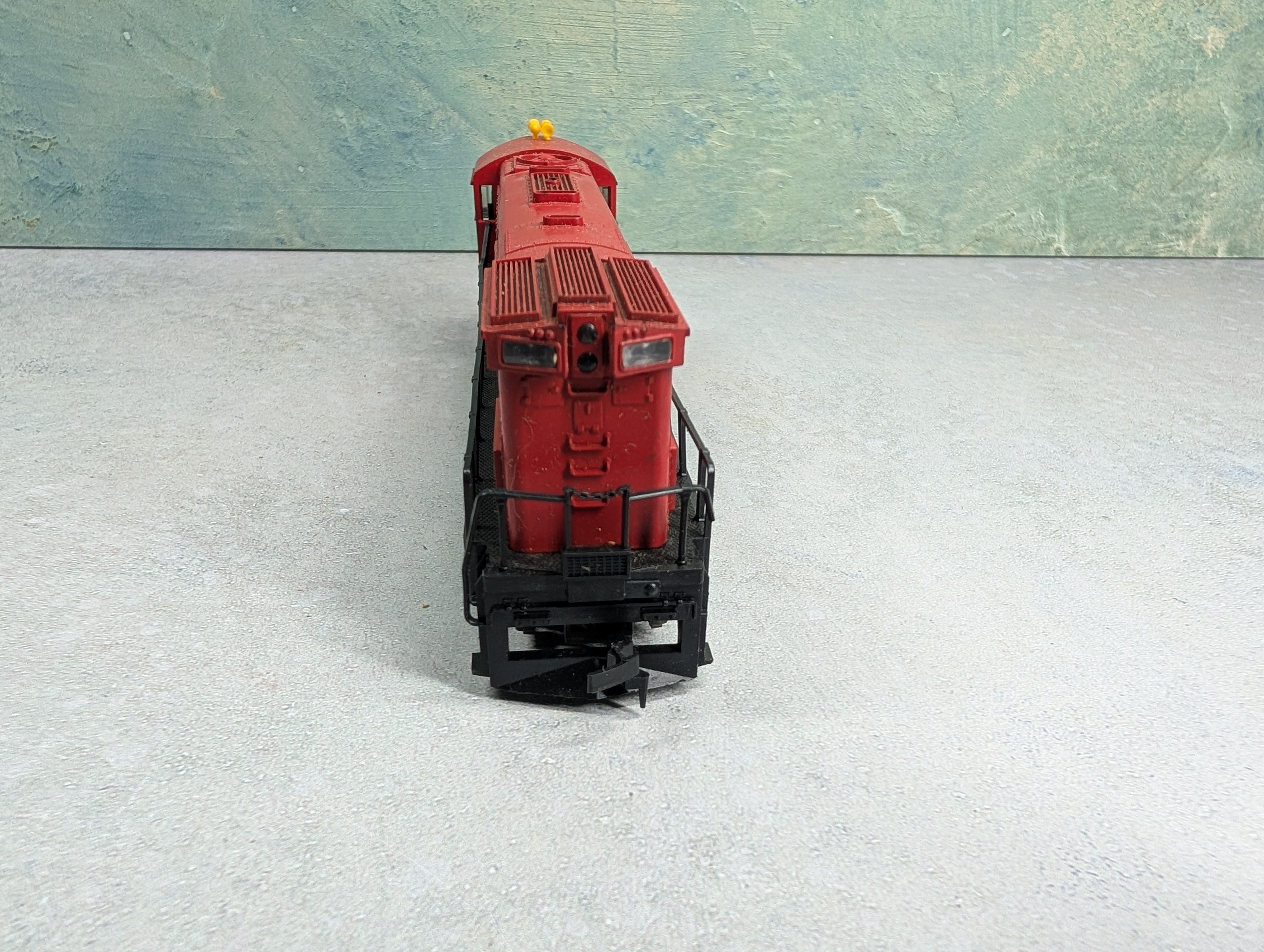 USED AHM HO Scale Alco Century 424 Diesel Locomotive Jersey Central CNJ #1540 Runs DC